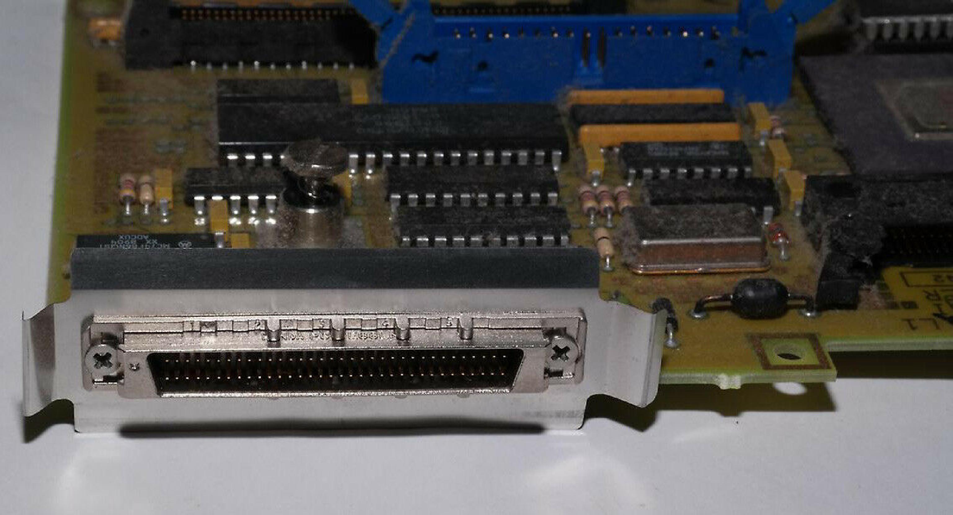 DEC / DIGITAL EQUIPMENT CORPORATION 5017313-01 SCSI DISK CONTROLLER PULLED FROM VAXSTATION 3100