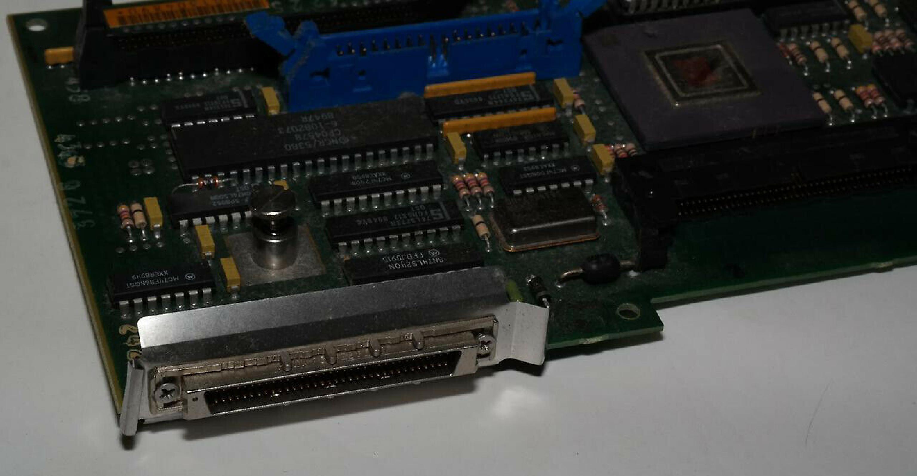 DEC / DIGITAL EQUIPMENT CORPORATION 5017313-01 SCSI DISK CONTROLLER PULLED FROM VAXSTATION 3100