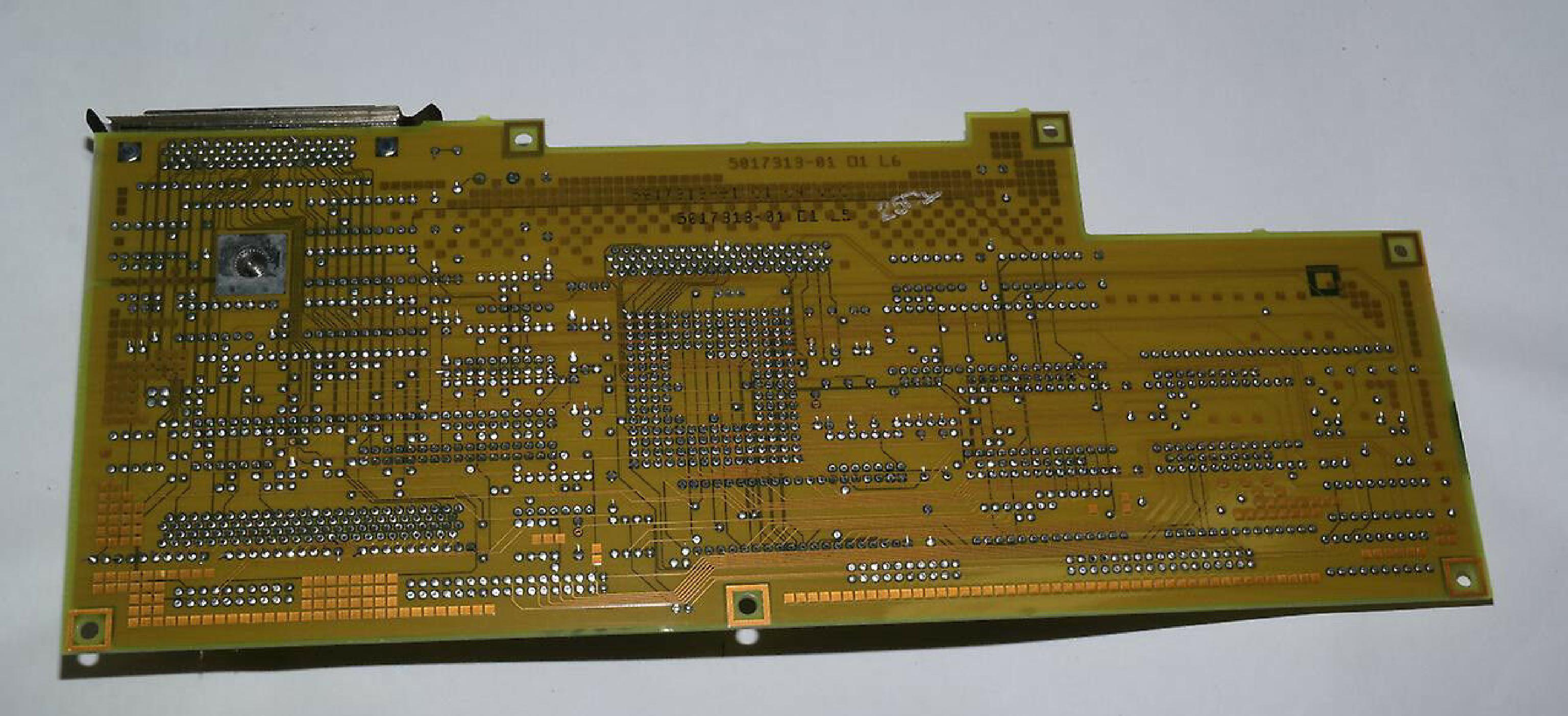 DEC / DIGITAL EQUIPMENT CORPORATION 5017313-01 SCSI DISK CONTROLLER PULLED FROM VAXSTATION 3100