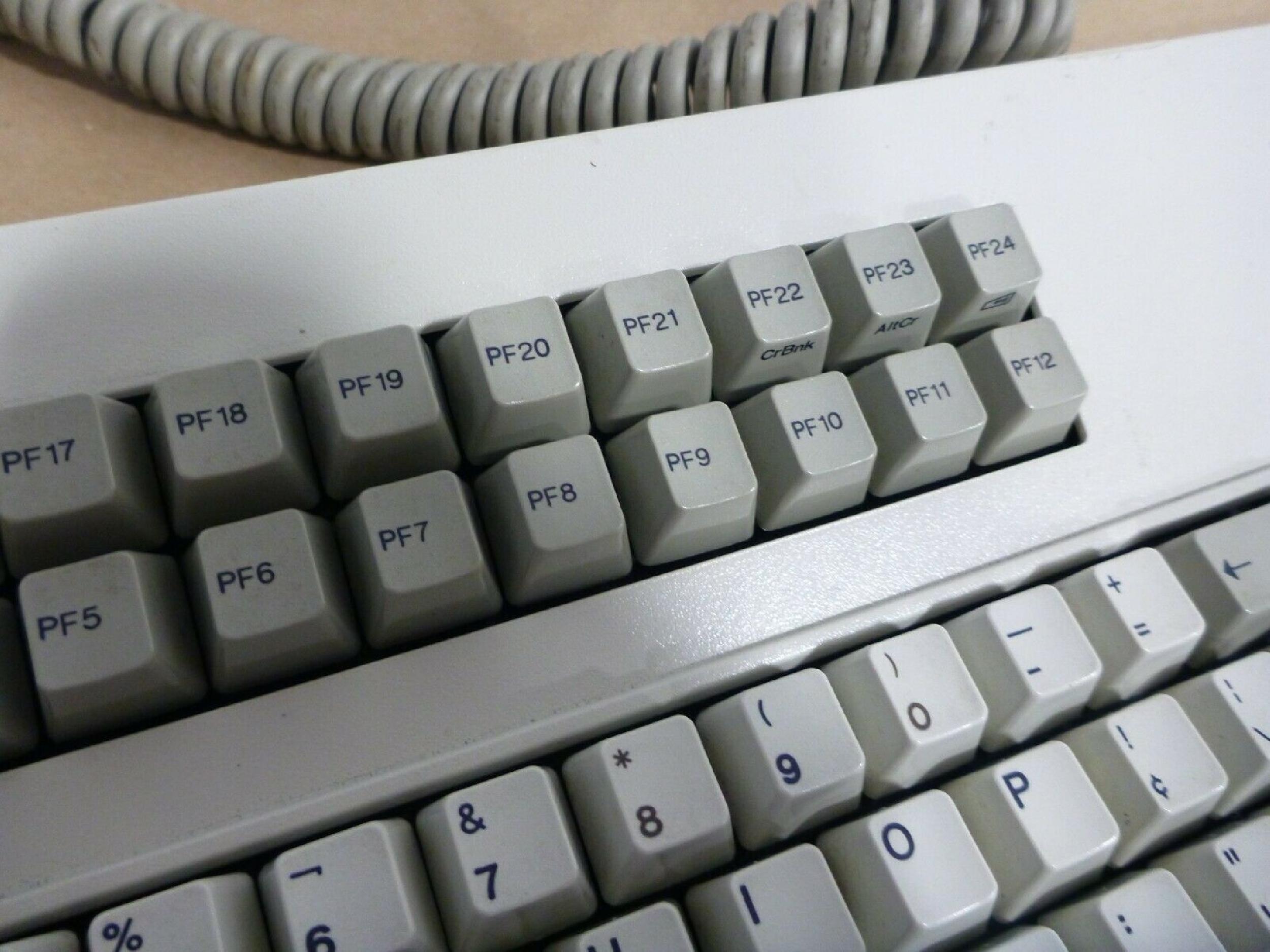 IBM 1390238 3191 122 KEY KEYBOARD