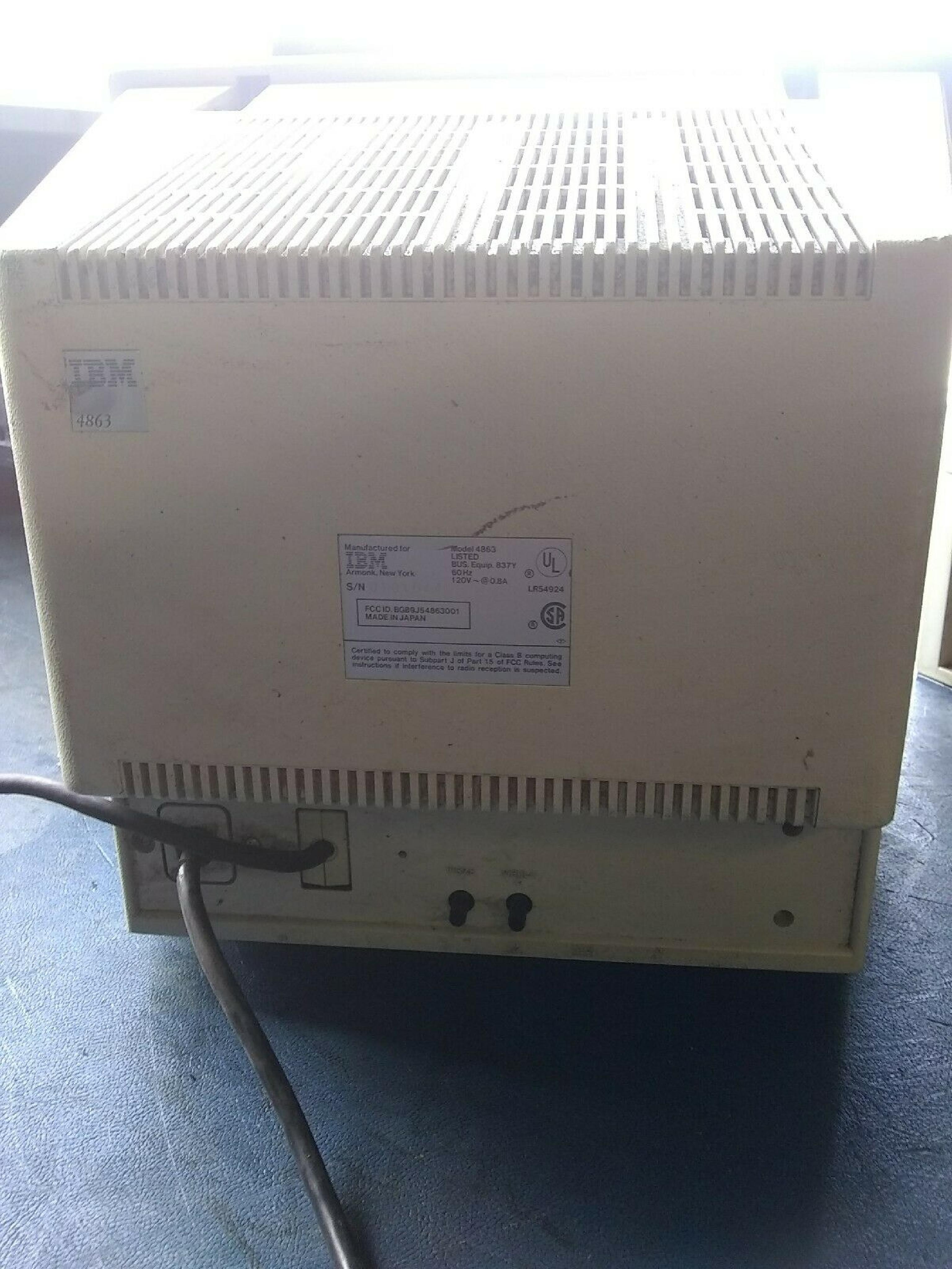 IBM 4863 PC JR COLOR MONITOR