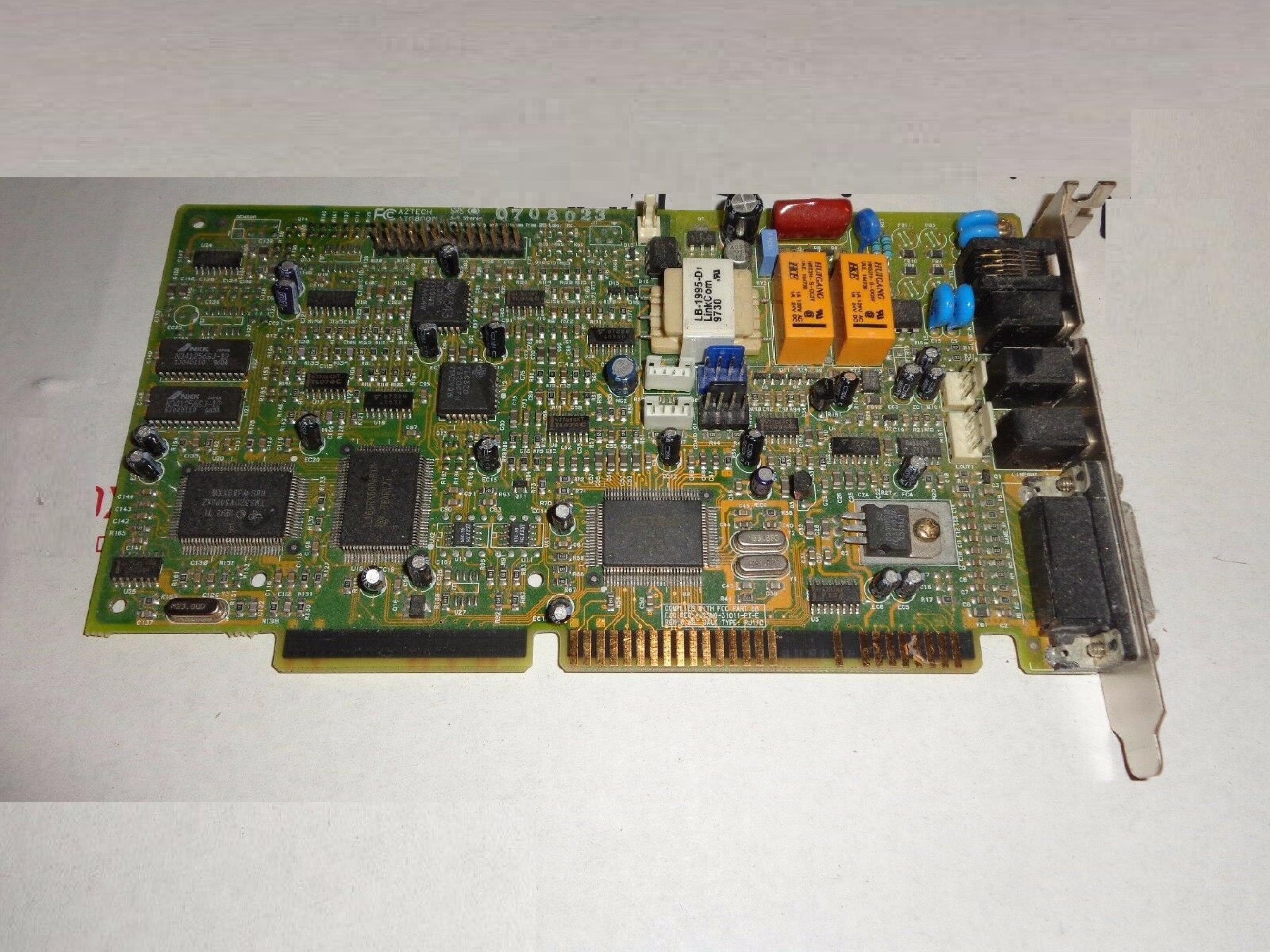 AZTECH AT6800W 16BIT ISA SOUND CARD PULLED FROM PACKARD BELL COMPUTER