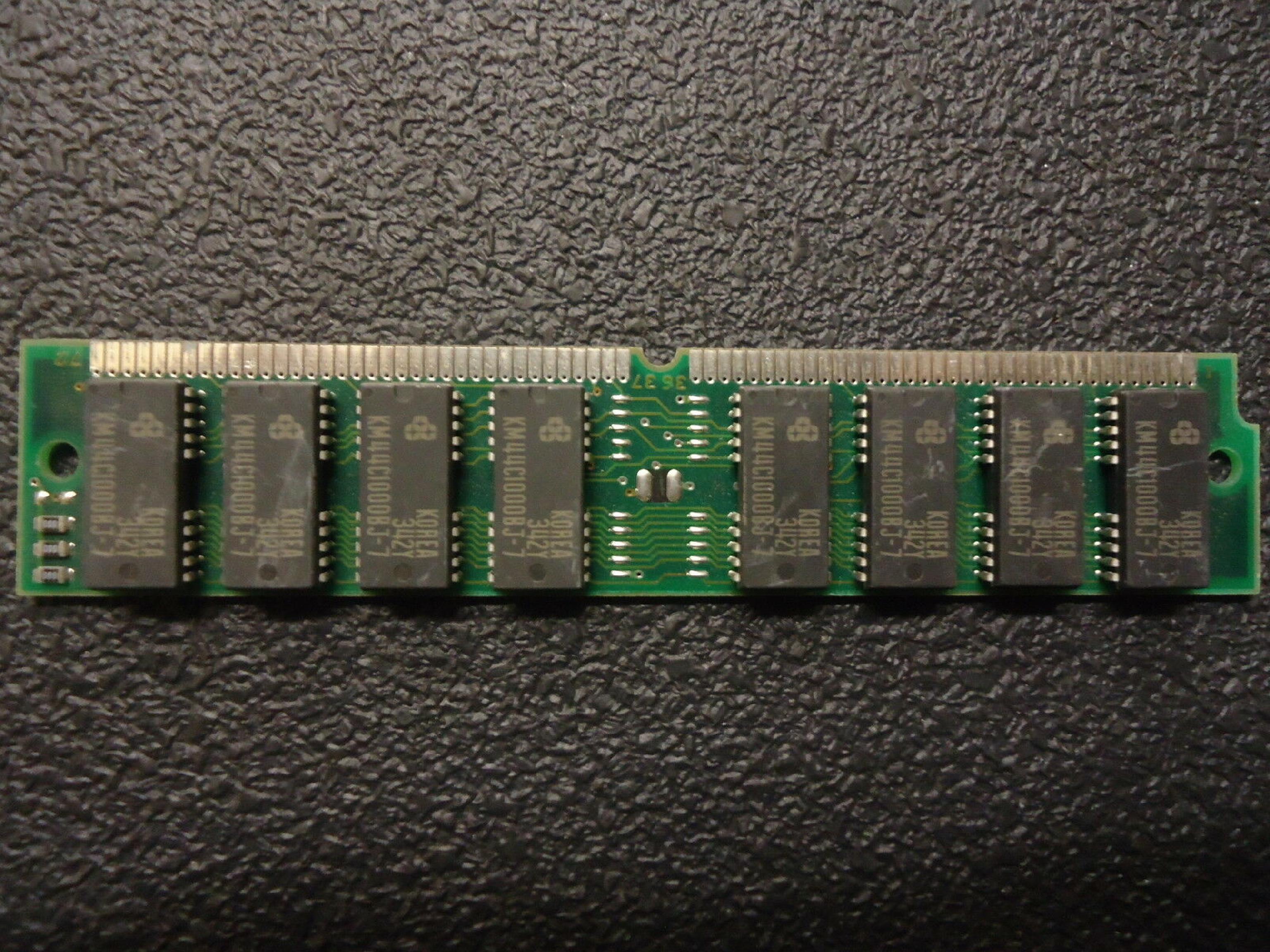 SAMSUNG / GOLDSTAR KMM5321000BV-7 RAM MODULE 9404 72PIN SIMM 70NS