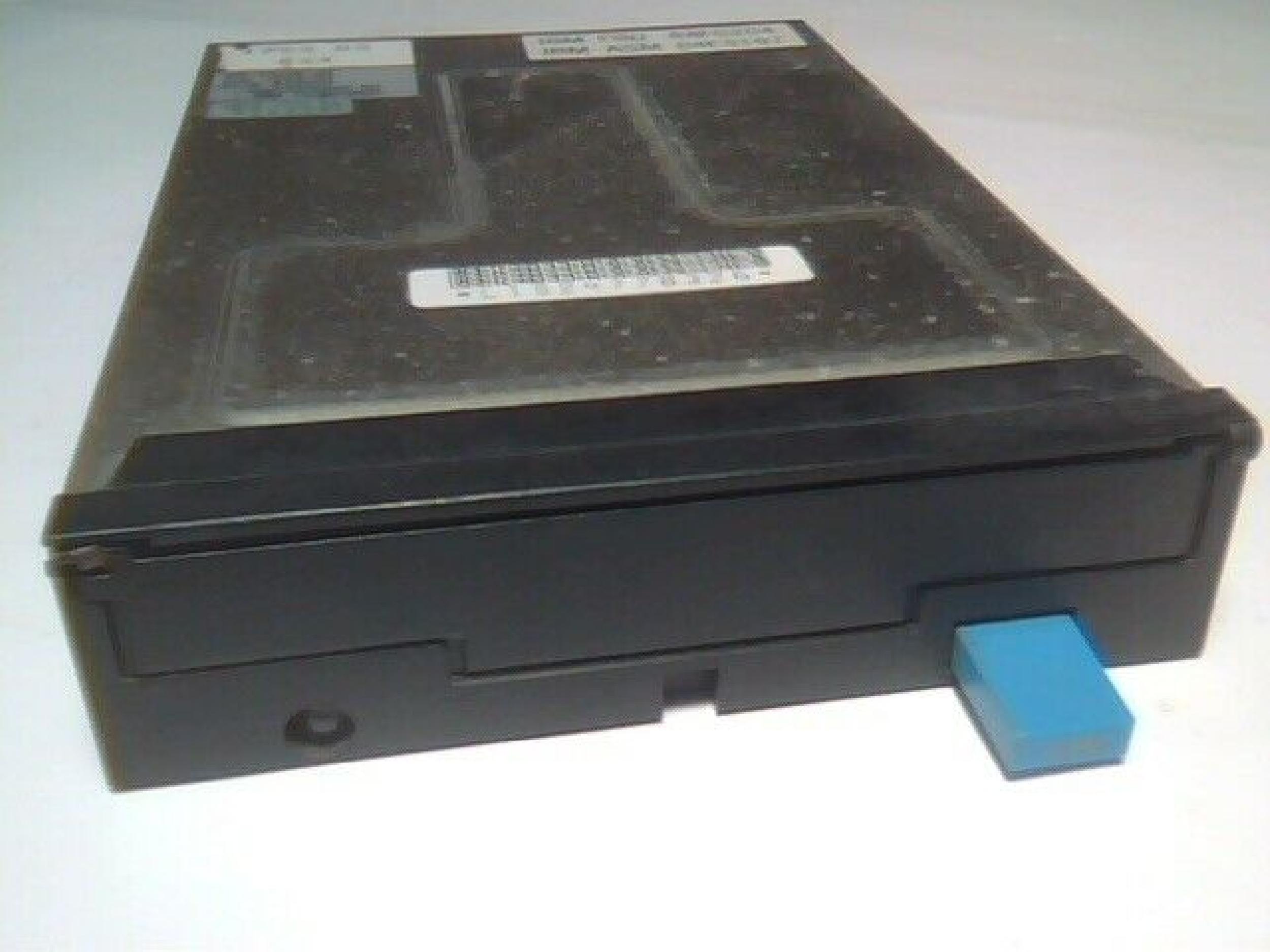 IBM 64F0204 3.5 INCH 2.88MB FLOPPY DRIVE