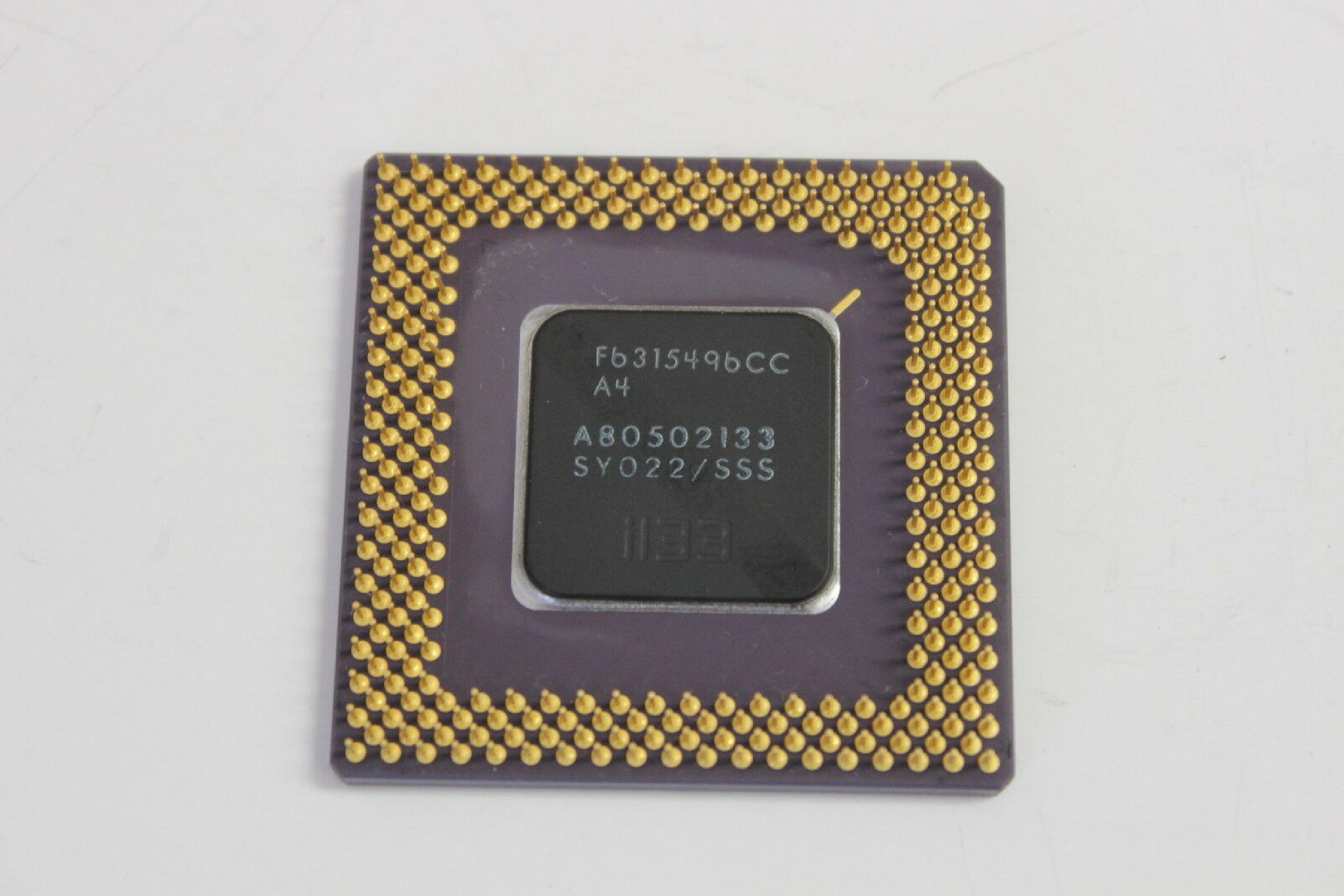 INTEL A80502133 SY022 133MHZ PENTIUM PROCESSER P54 SOCKET 7