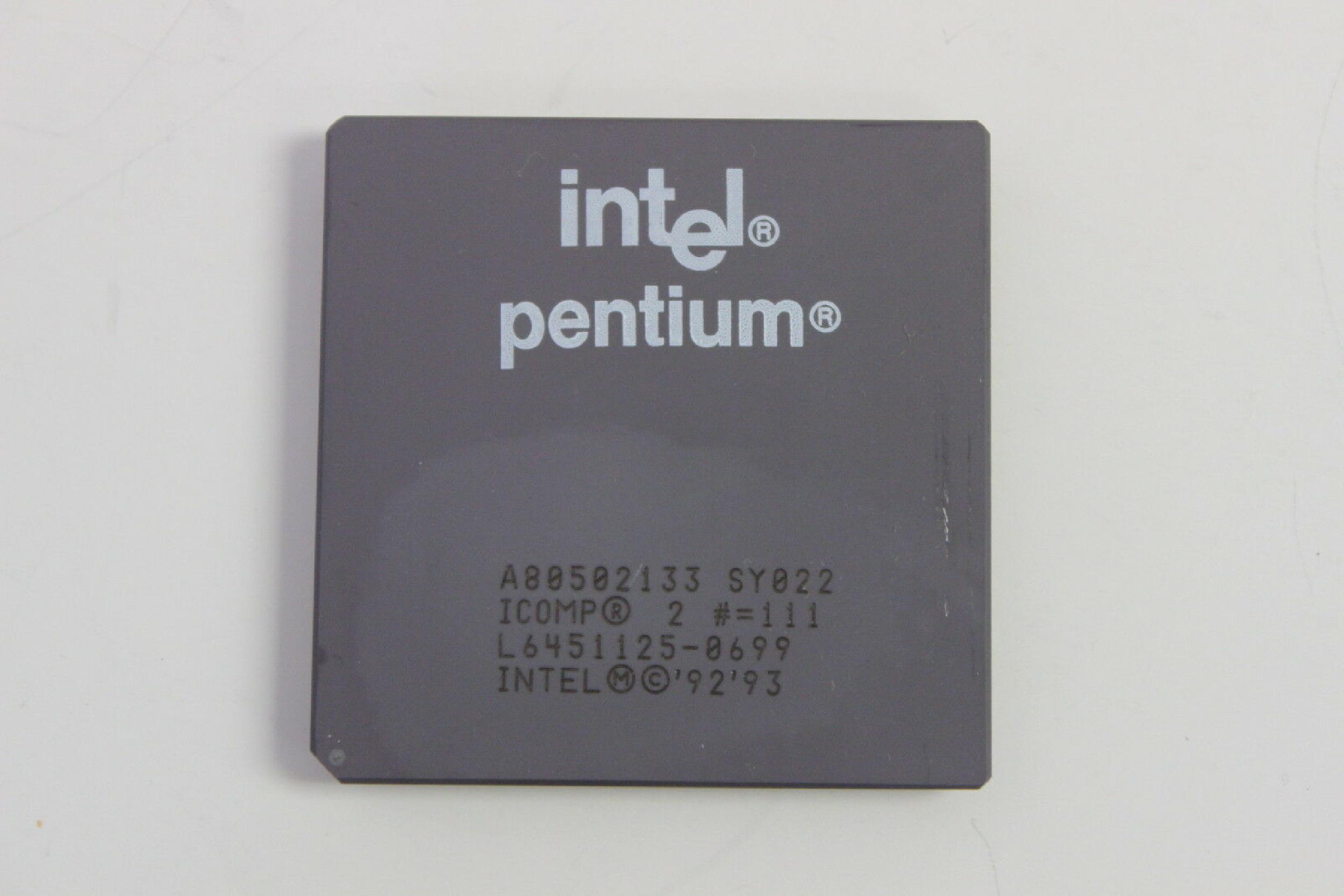 INTEL A80502133 SY022 133MHZ PENTIUM PROCESSER P54 SOCKET 7
