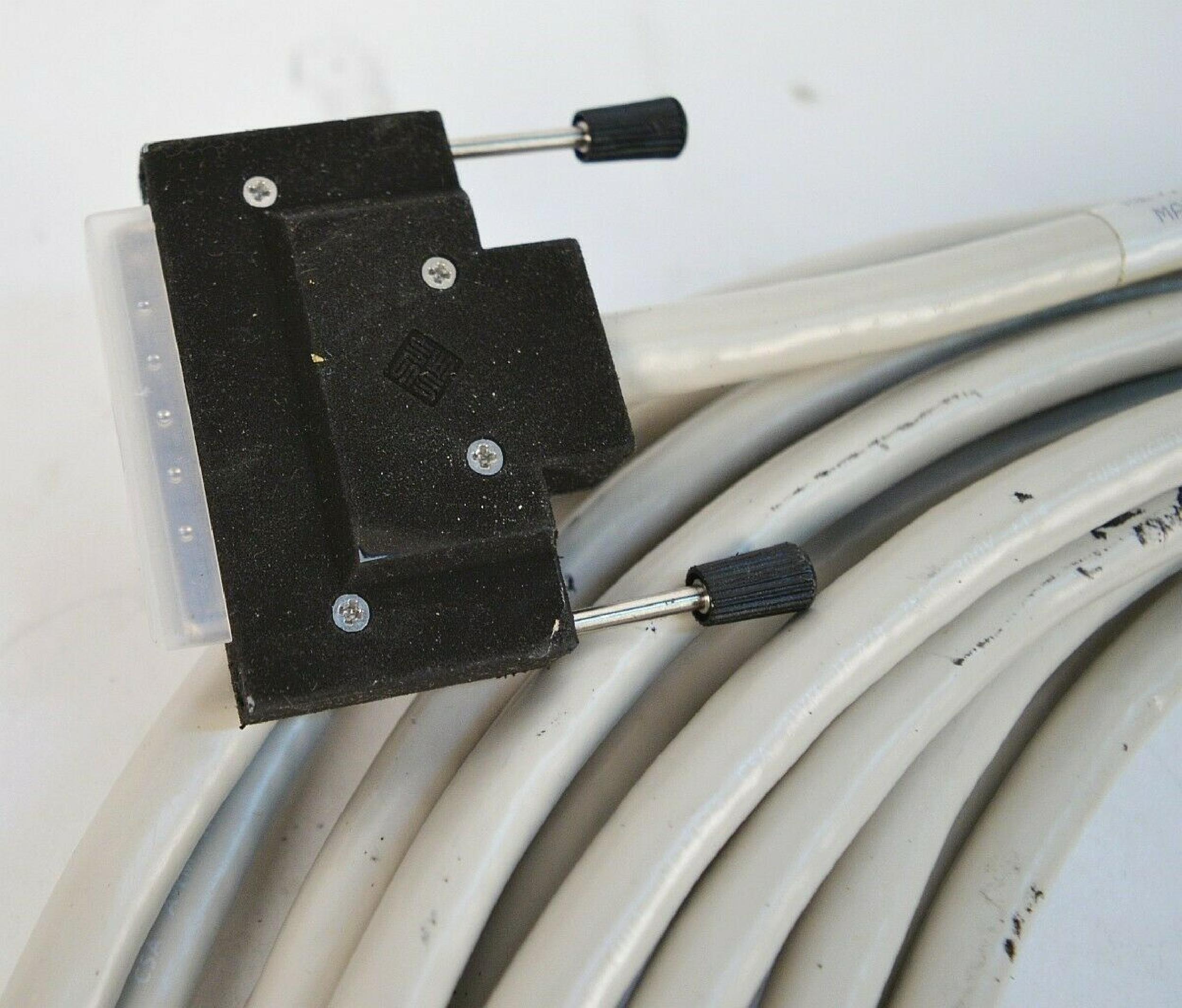 SUN MICROSYSTEMS 530-1886-01 12 METER DIFFERENTIAL SCSI CABLE HIGH DENSITY 68 PIN