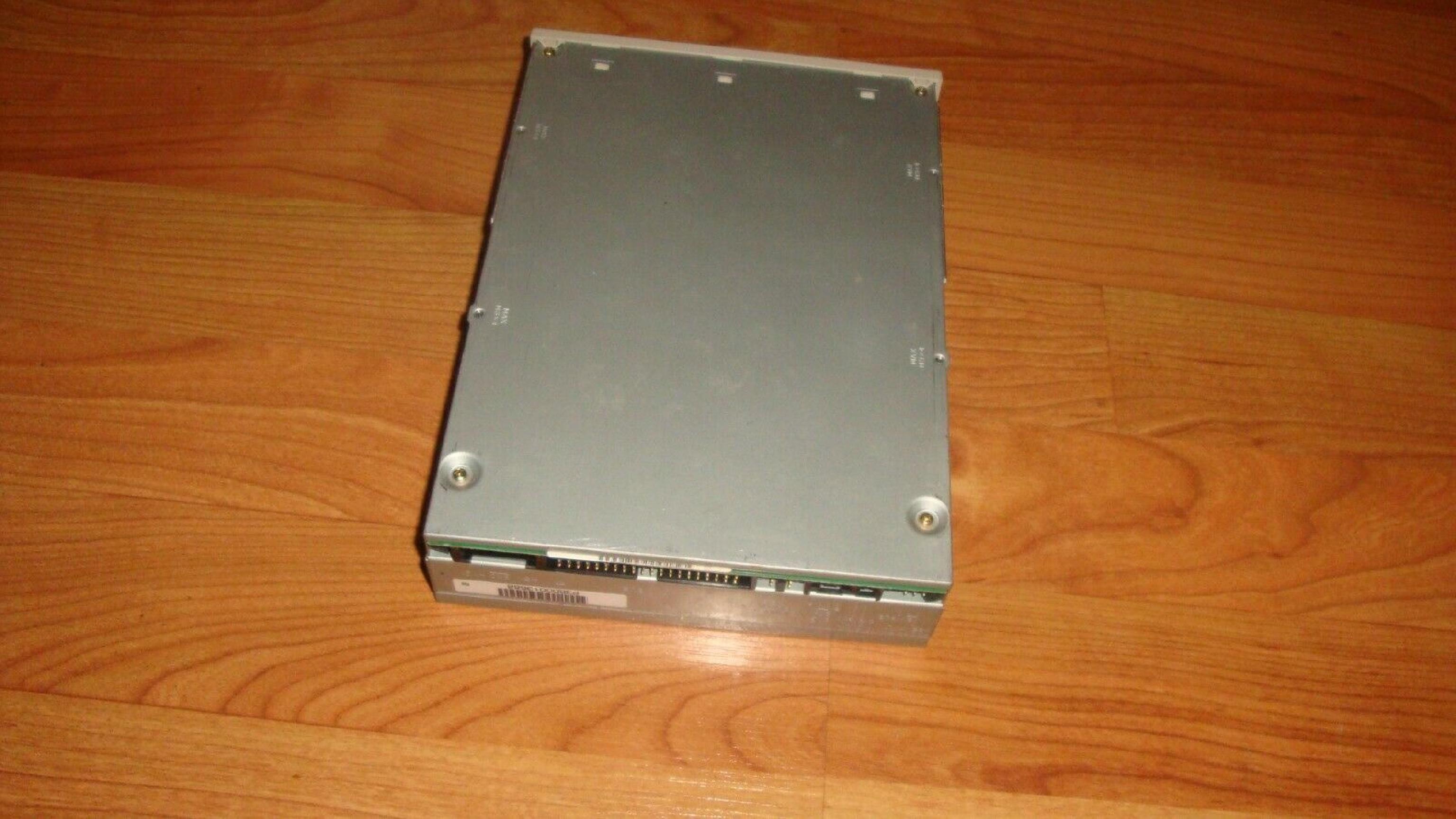 NEC CDR-4300A 4 DISC, 6X CDROM CHANGER PULLED FROM PRESARIO 3060