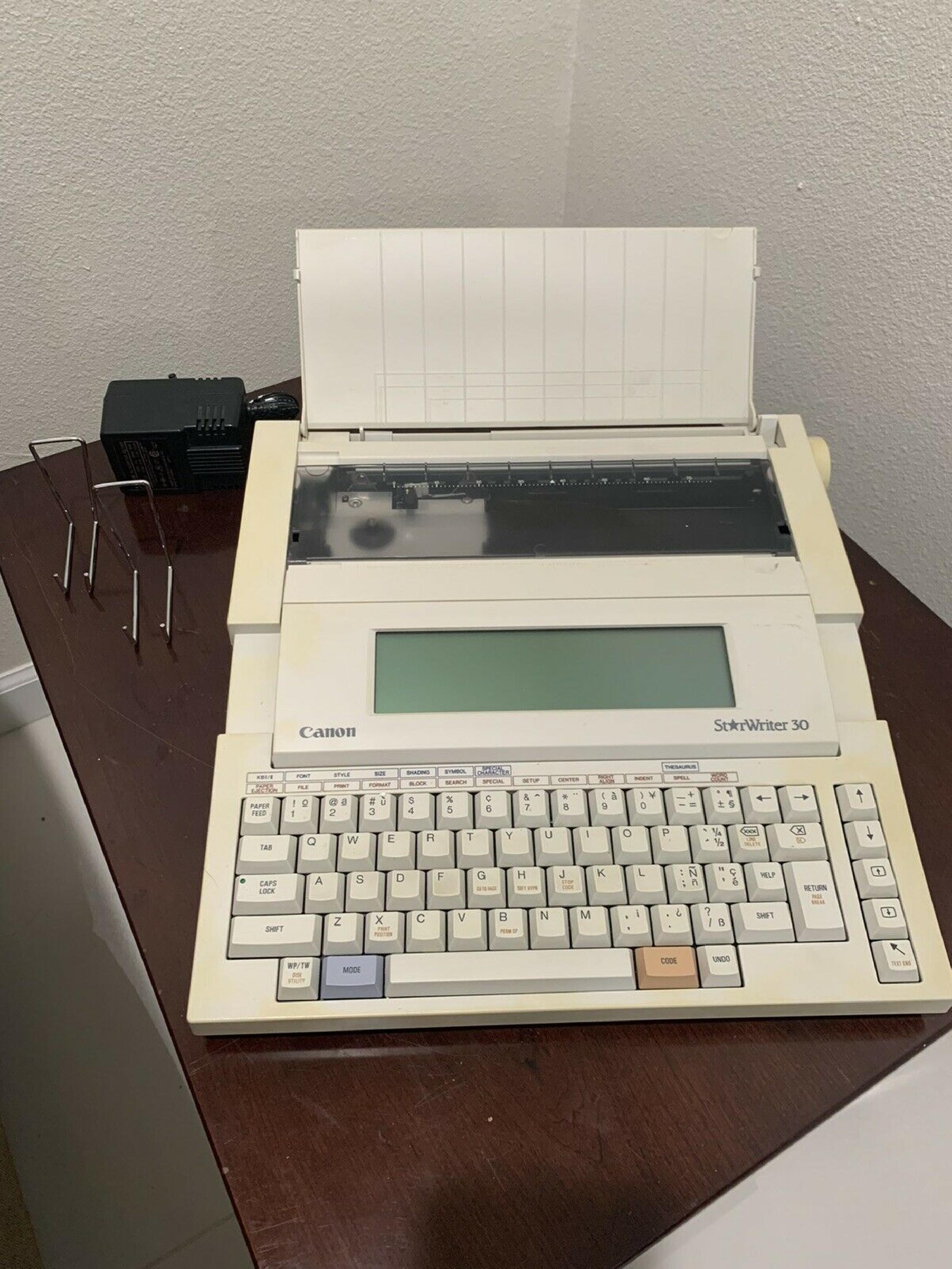 CANON STARWRITER 30 STARWRITER 30 WORKING AND TESTED WORD PROCESSOR WITH PRINTER COMBINATION