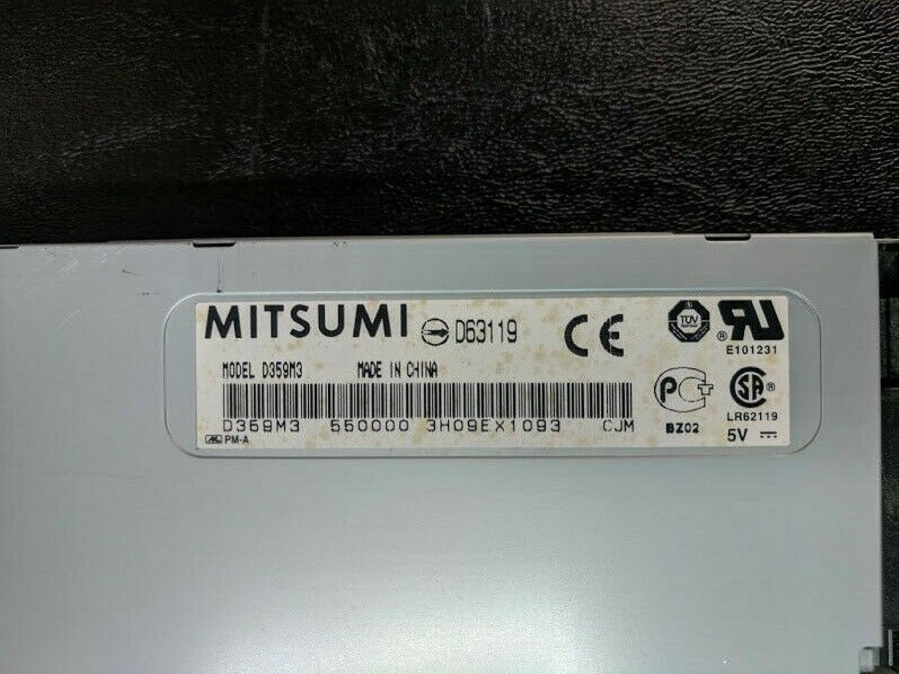 MITSUMI D359M3 3.5 INCH FLOPPY WITH WHITE FACE 1.44 DRIVE 1.44MB BLACK BEZEL ODD EJECT BUTTON