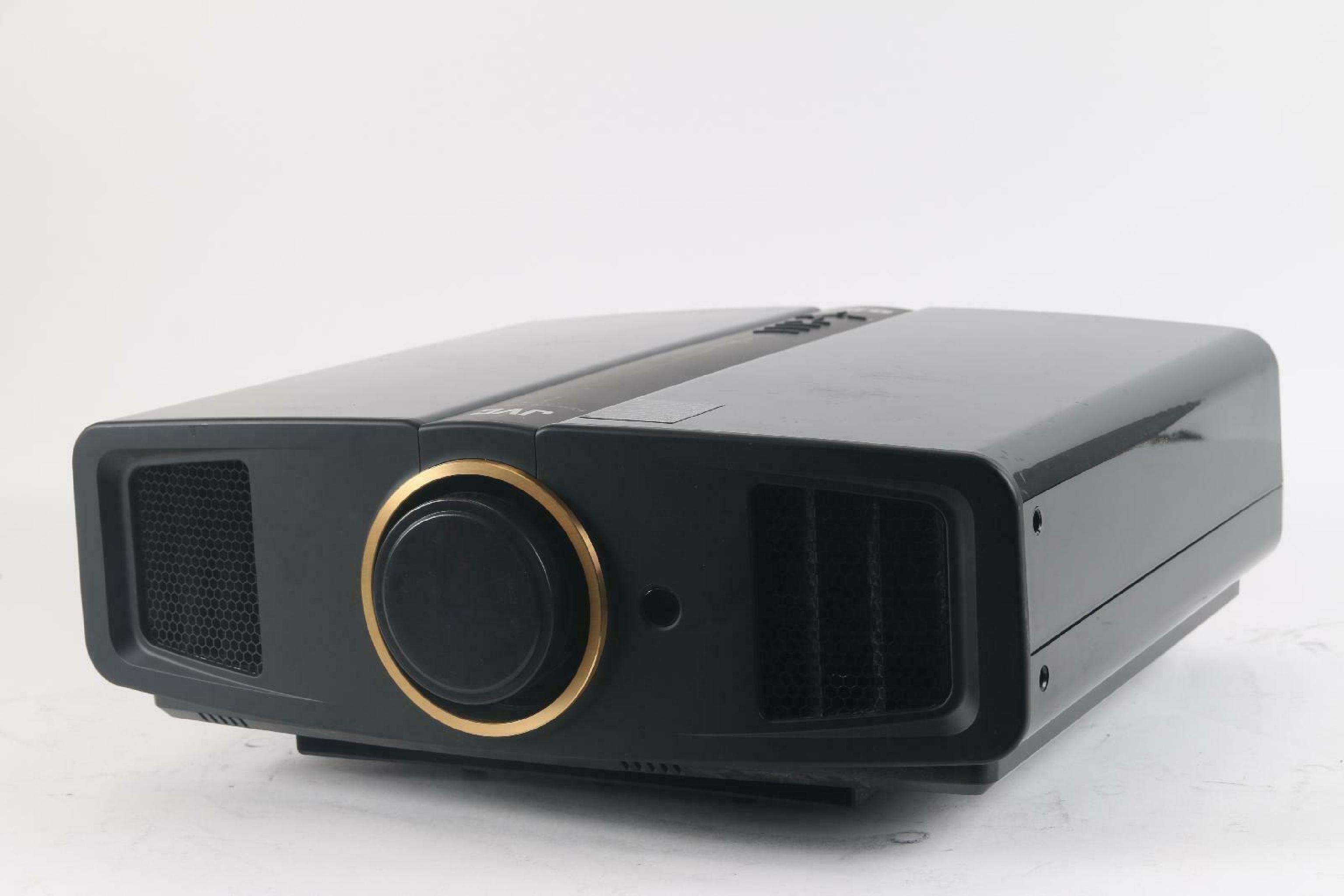 HUGHES / JVC D-ILA DIGITAL GRAPHICS PROJECTOR WITH BASE