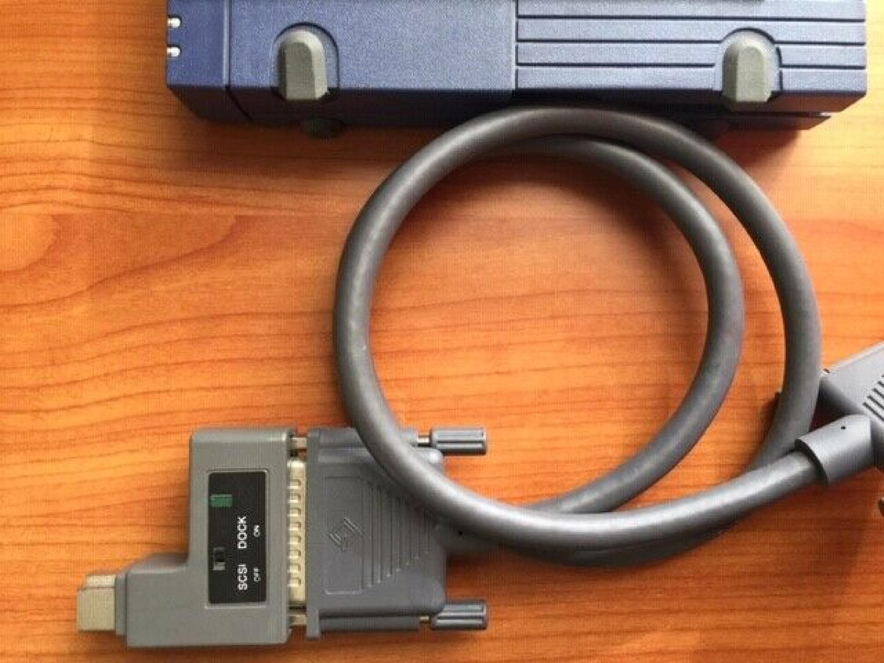 IOMEGA Z100S2 100MB SCSI ZIP DRIVE