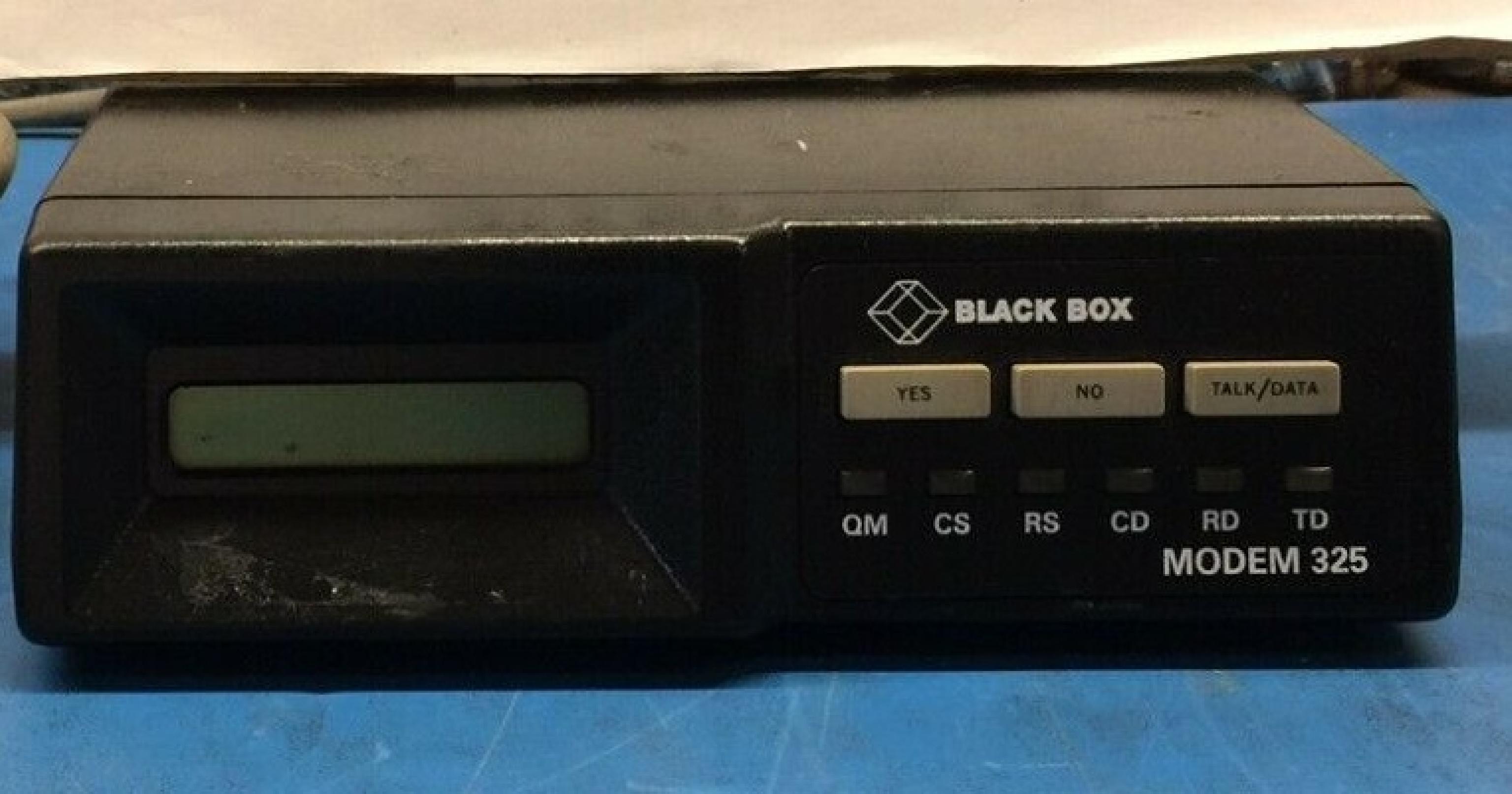 BLACK BOX / UDS / MOTOROLA MODEM 325 EXTERNAL MODEM SYNC/ASYNC LEASED/DIAL UP V.3225