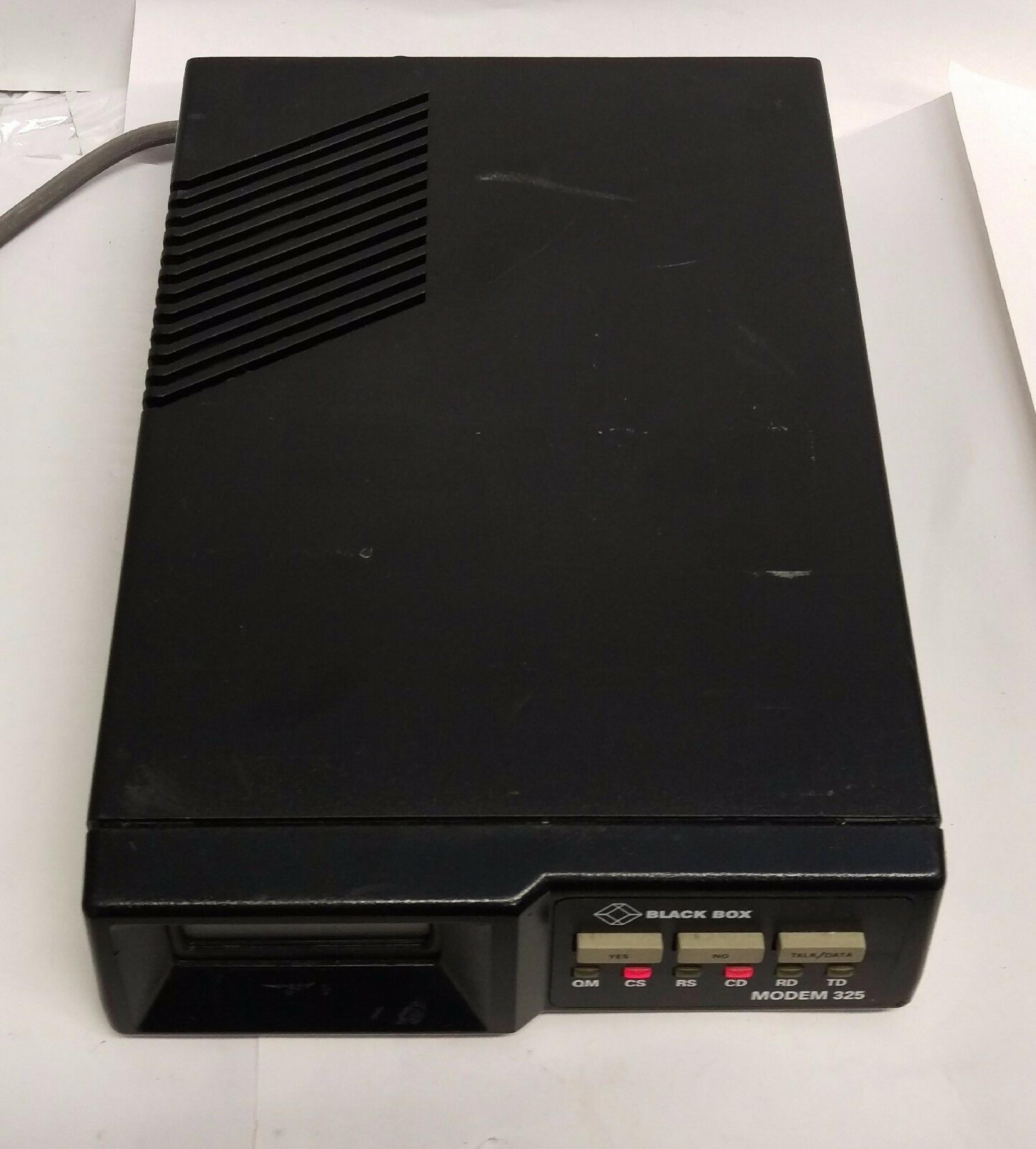 BLACK BOX / UDS / MOTOROLA MODEM 325 EXTERNAL MODEM SYNC/ASYNC LEASED/DIAL UP V.3225