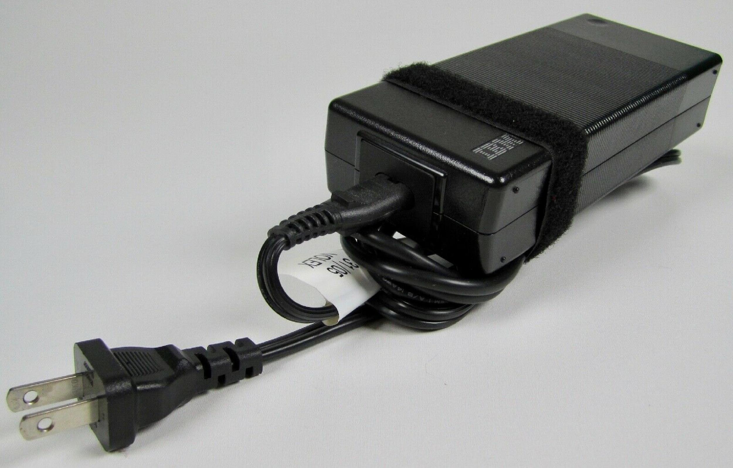 IBM 02K7092 AC ADAPTER 16VDC 7.5A, 6FT CABLE WITH 4 PIN DIN CONNECTOR, DESKTOP STYLE FEMALE 16V DC 7.5A FOR LENOVO CONNECTOR
