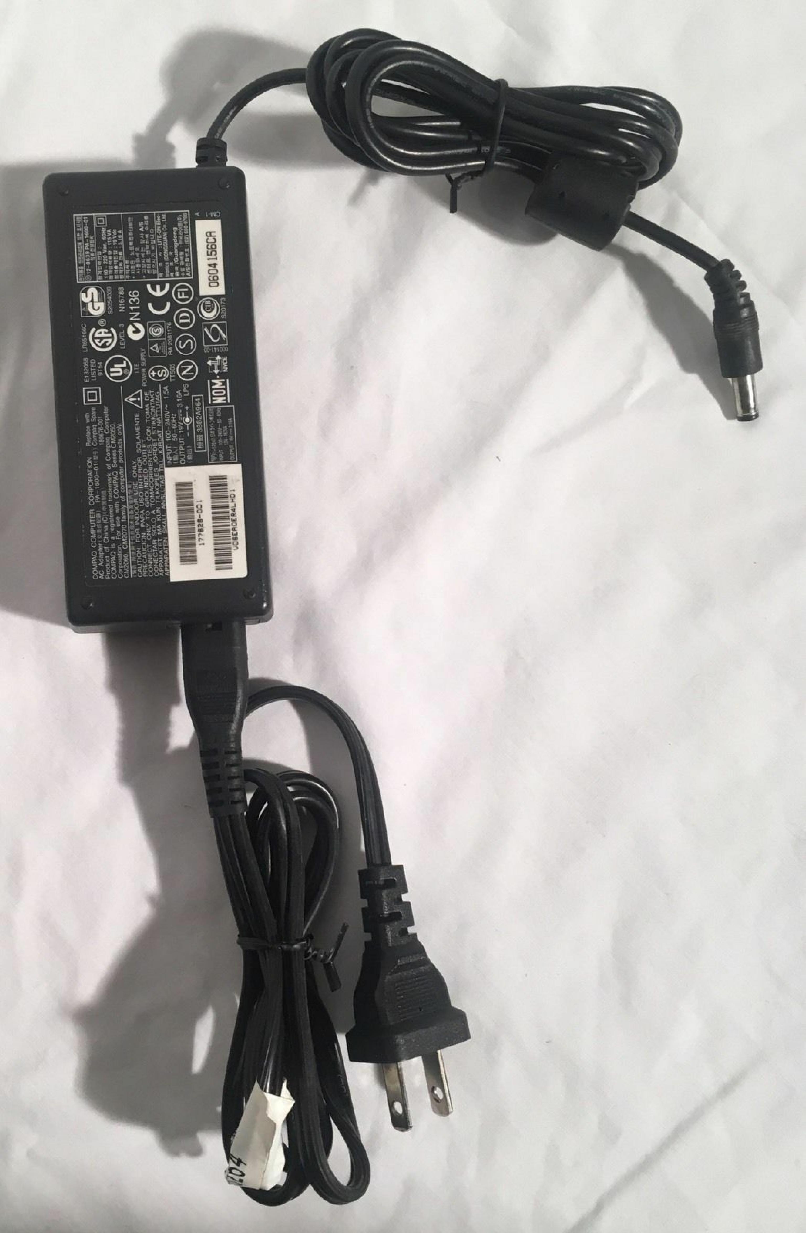 COMPAQ / HEWLETT PACKARD / HP 180676-001 AC ADAPTER 19VDC 3.16A, 6FT CABLE WITH BARREL CONNECTOR, OD:5.4MM, ID:2.4MM, DESKTOP STYLE, NEGATIVE POLE OUTSIDE