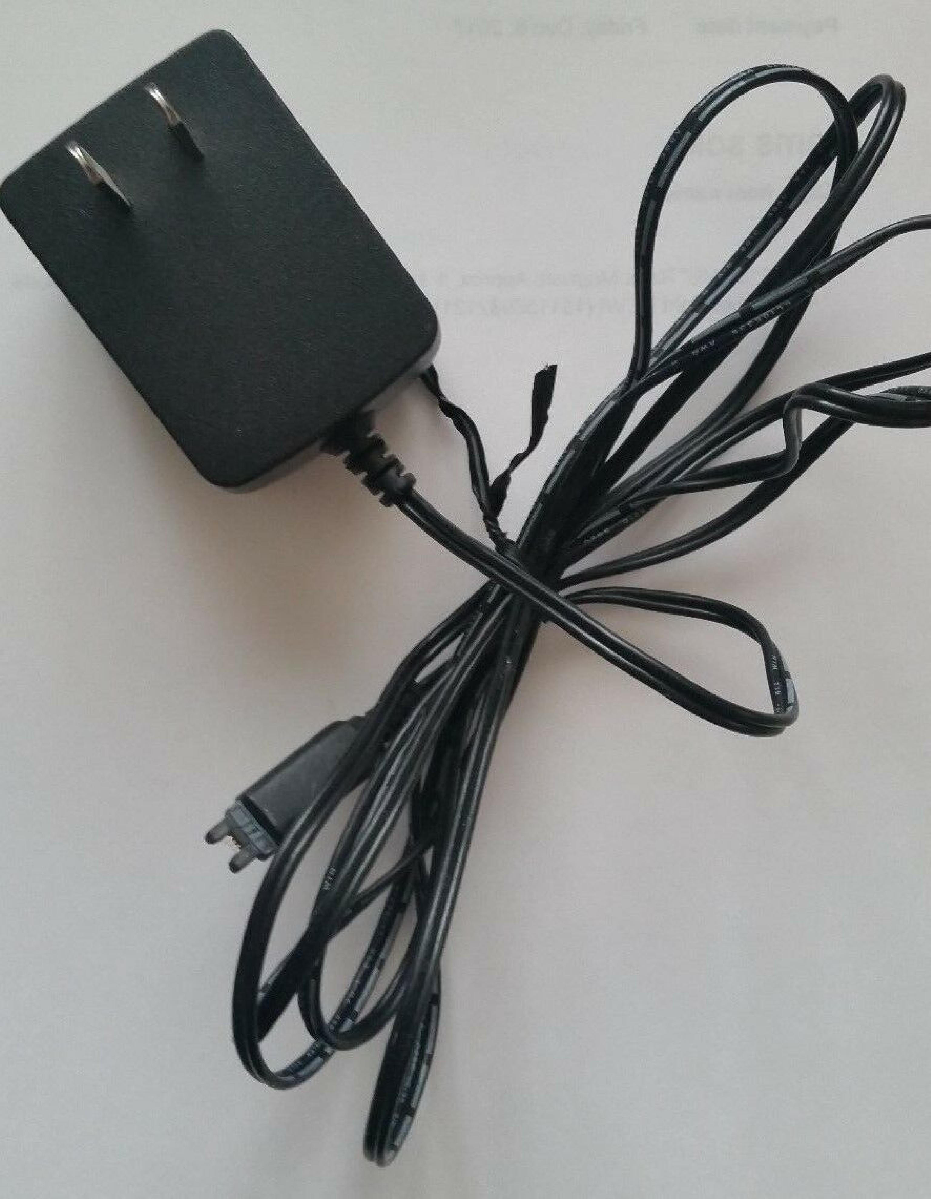 MOTOROLA PLM4992A AC ADAPTER 5.9VDC 350MA, 6FT CABLE WITH IN-LINE CONNECTOR, WALL STYLE