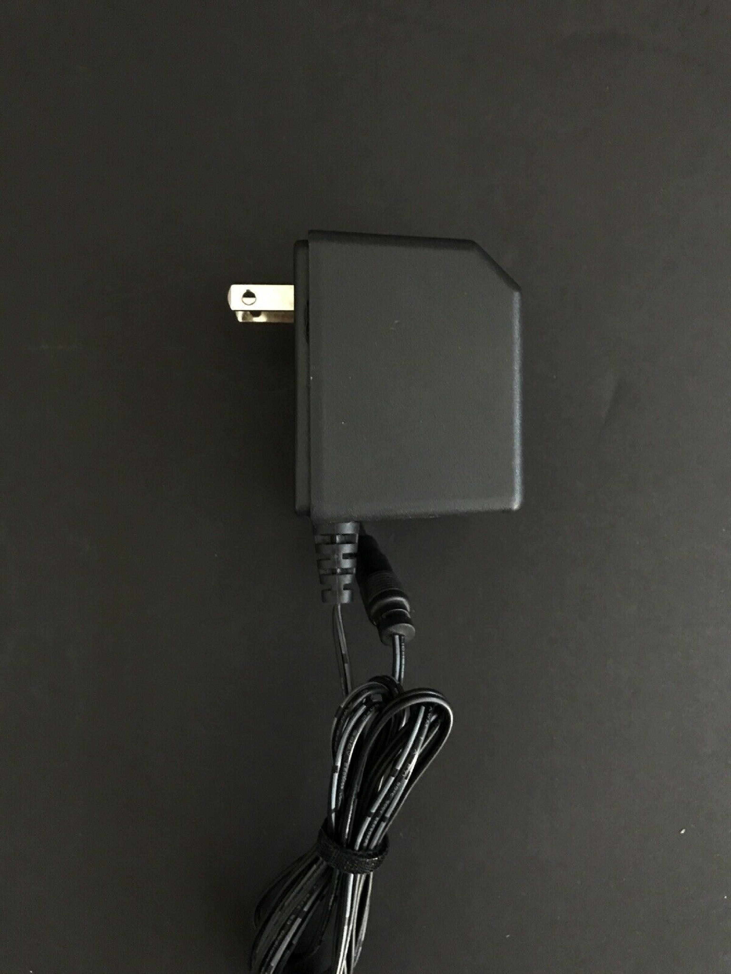 LITEON PB-1090-1L AC ADAPTER 12VDC 750MA, 6FT CABLE WITH BARREL CONNECTOR, OD:5.5MM, ID:2.35MM,WALL STYLE, NEGATIVE OUTSIDE POLE