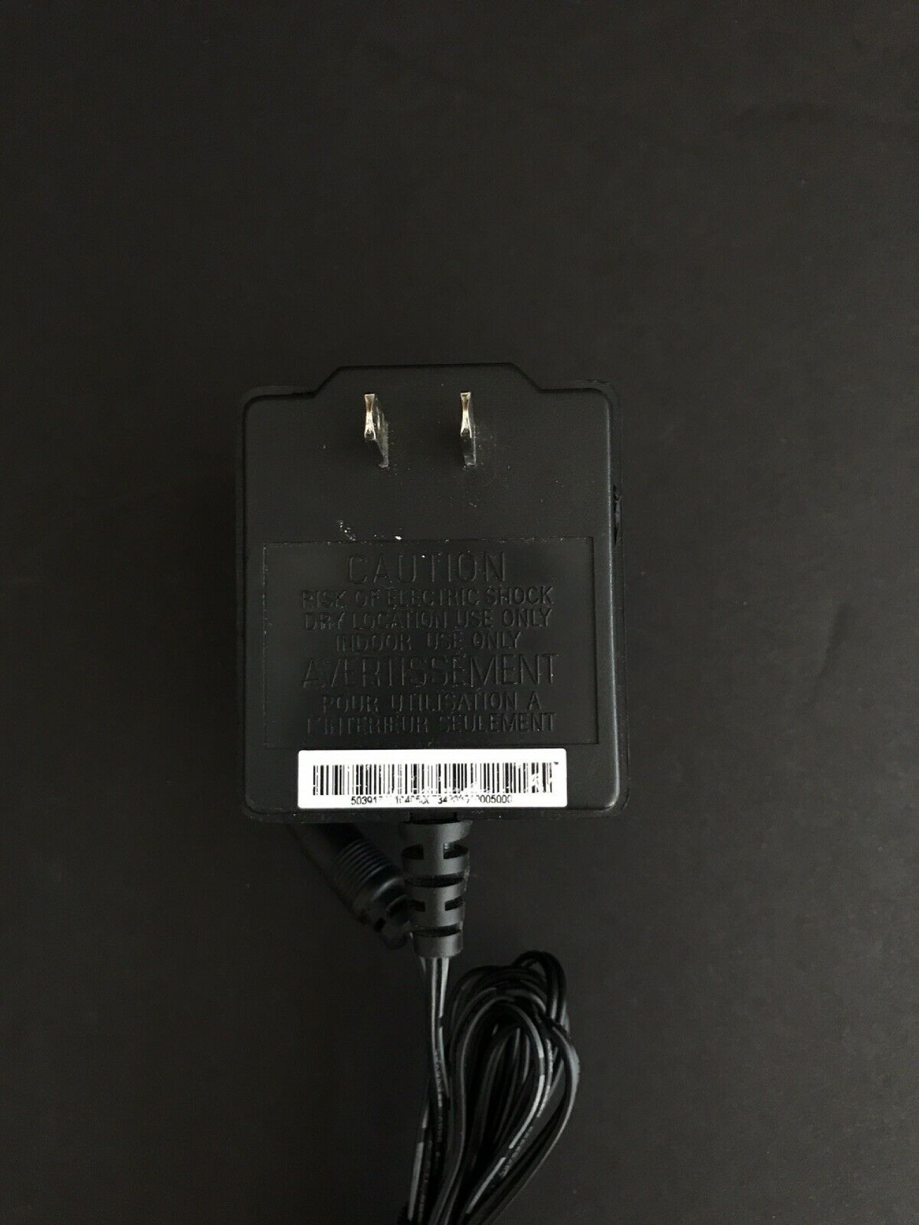 LITEON PB-1090-1L AC ADAPTER 12VDC 750MA, 6FT CABLE WITH BARREL CONNECTOR, OD:5.5MM, ID:2.35MM,WALL STYLE, NEGATIVE OUTSIDE POLE