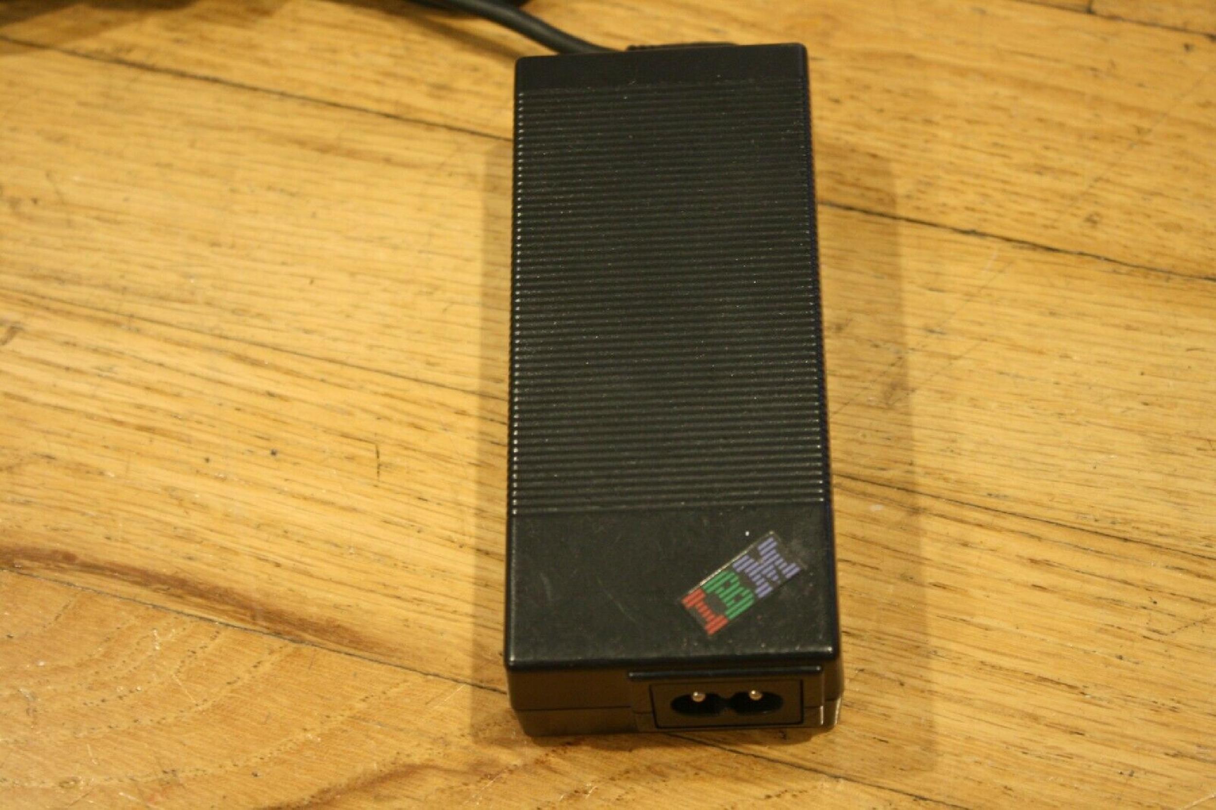 IBM 92P1020 16V DC 4.5A AC ADAPTER FOR LENOVO WITH BARREL CONNECTOR