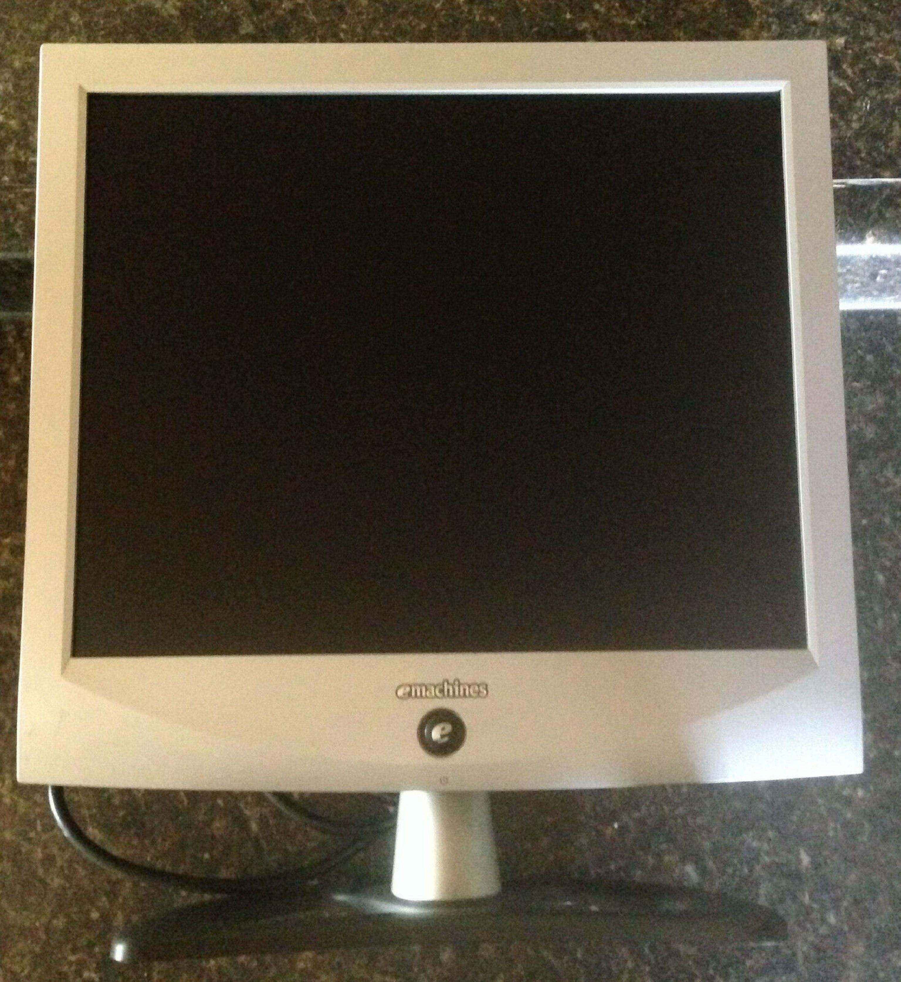 EMACHINES E17TR BLACK/SILVER 17 INCH LCD MONITOR