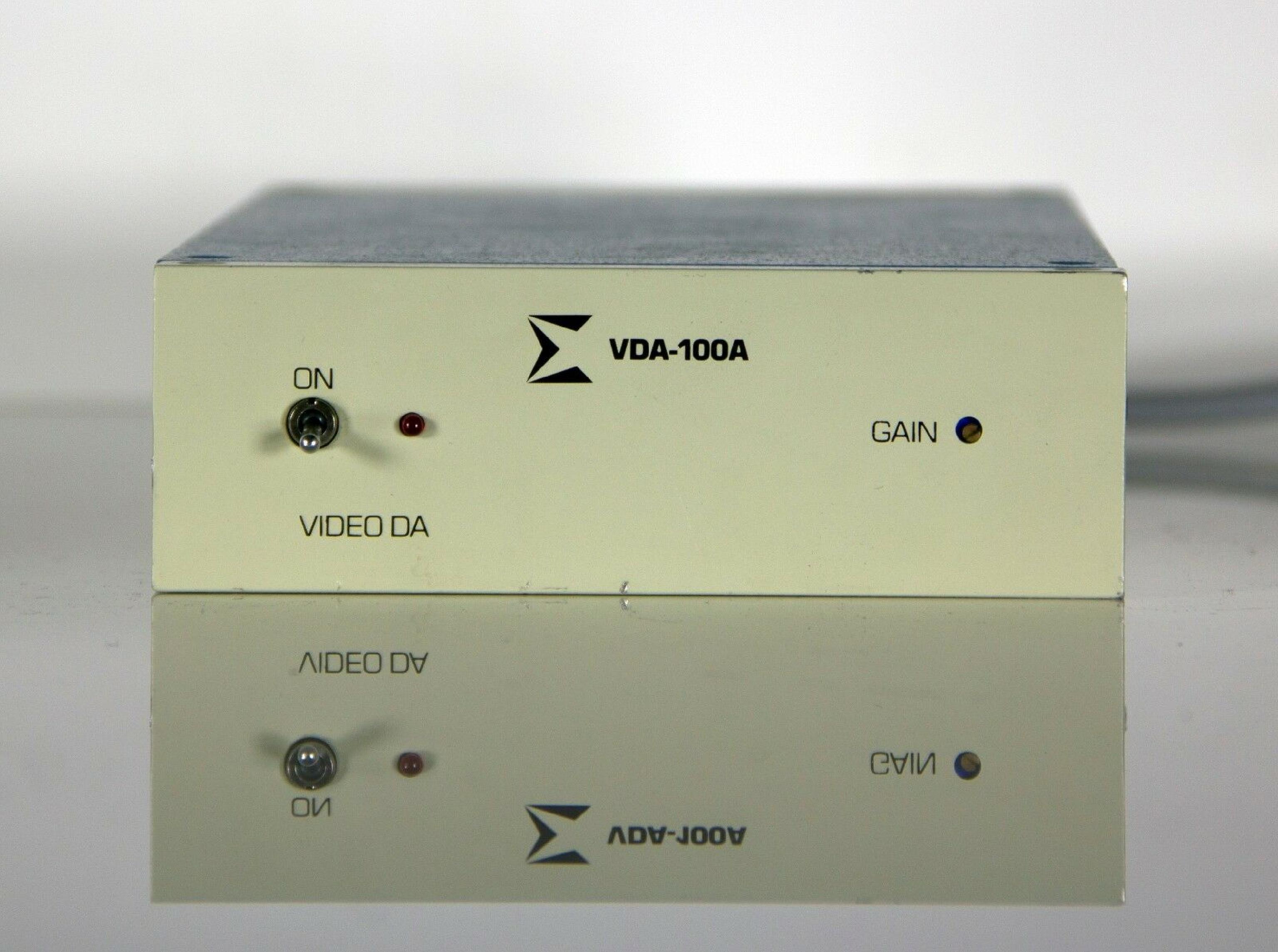 SIGMA VDA-100A VIDEO DISTRIBUTION AMPLIFIER