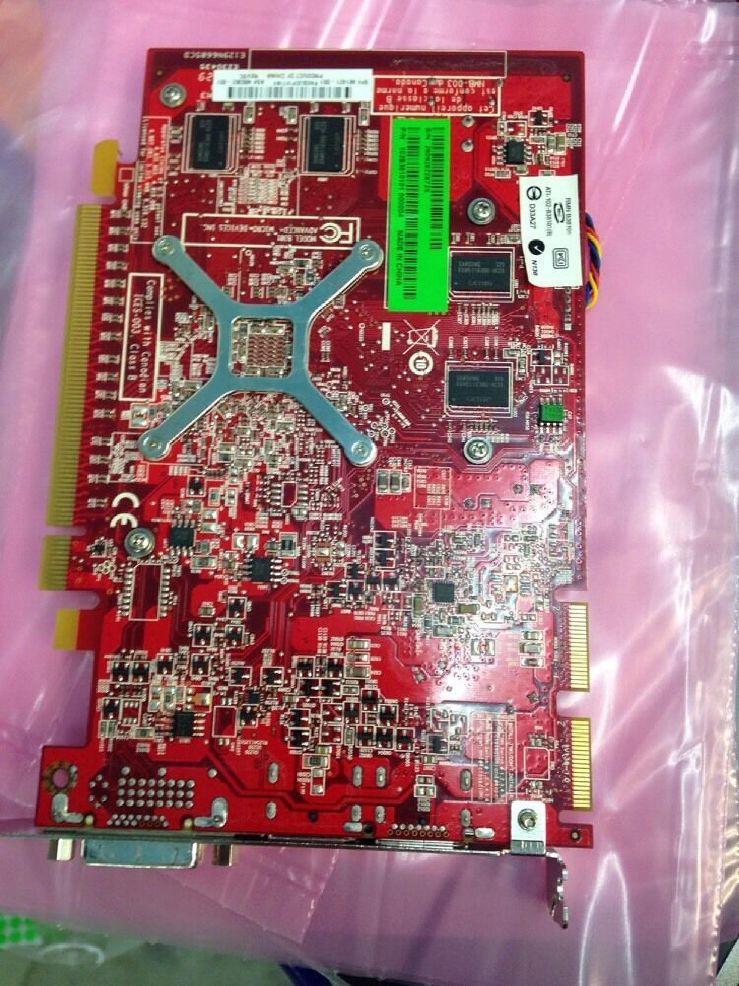 ATI 481421-001 HD 3650 RV635 512MB PCI-E VIDEO CARD WITH DUAL DVI OUTPUTS