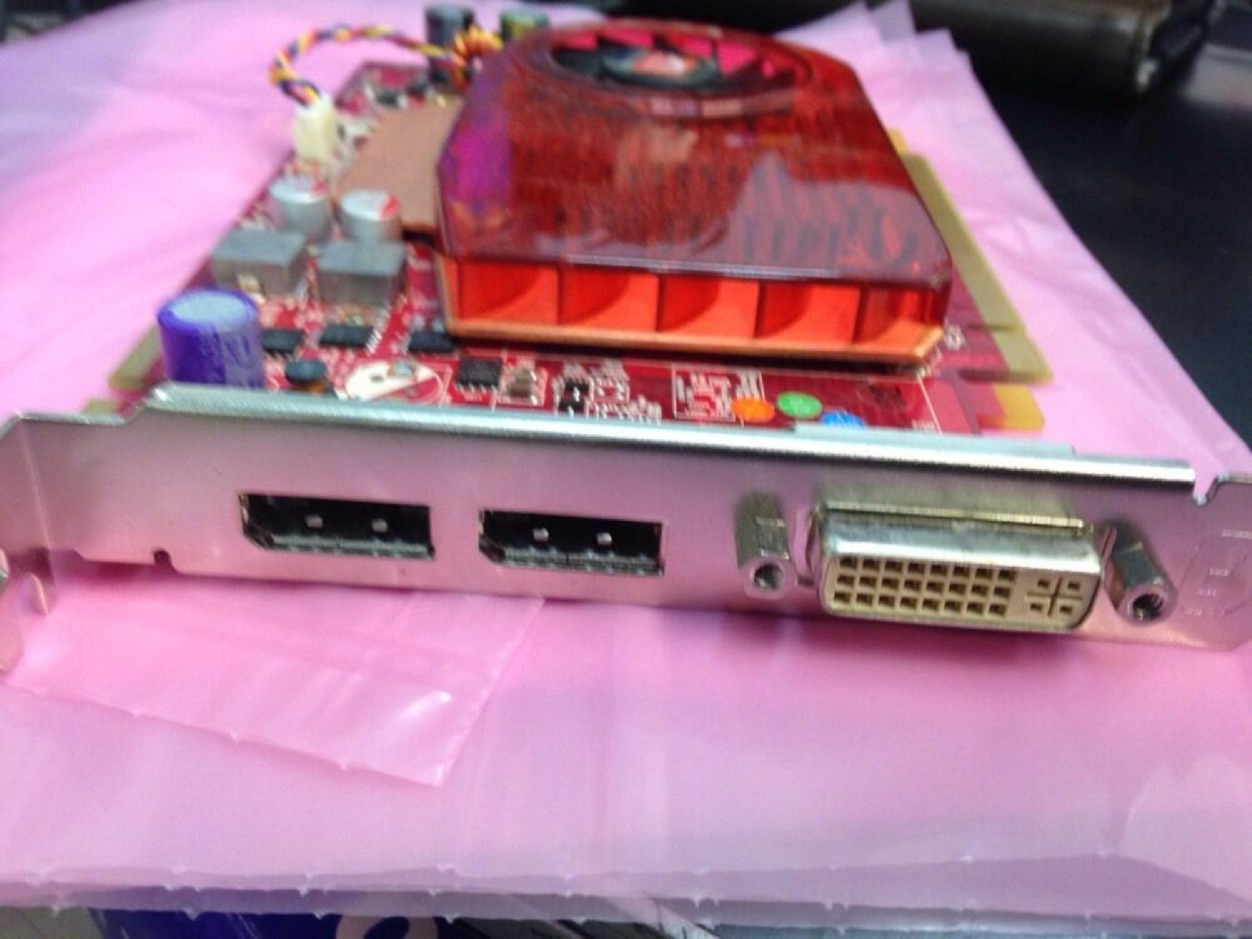 ATI 481421-001 HD 3650 RV635 512MB PCI-E VIDEO CARD WITH DUAL DVI OUTPUTS
