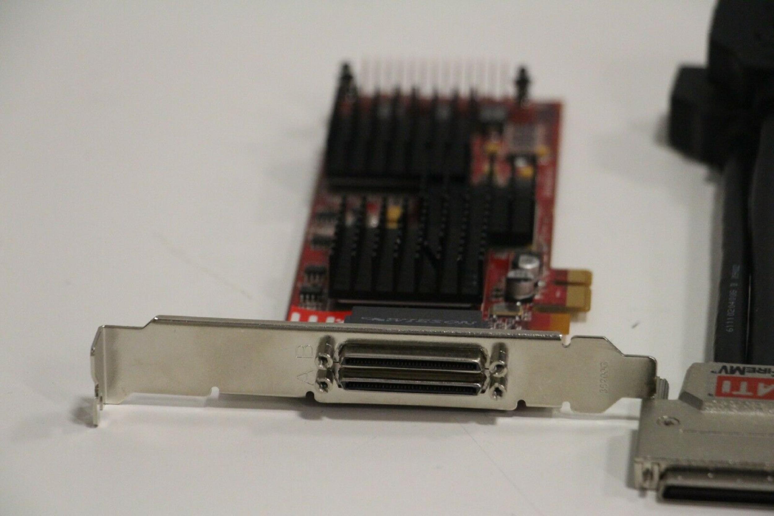 ATI 102A6140202 FIREMV 2400 256MB PCI-E VIDEO CARD WITH OUT VHDCI CABLE