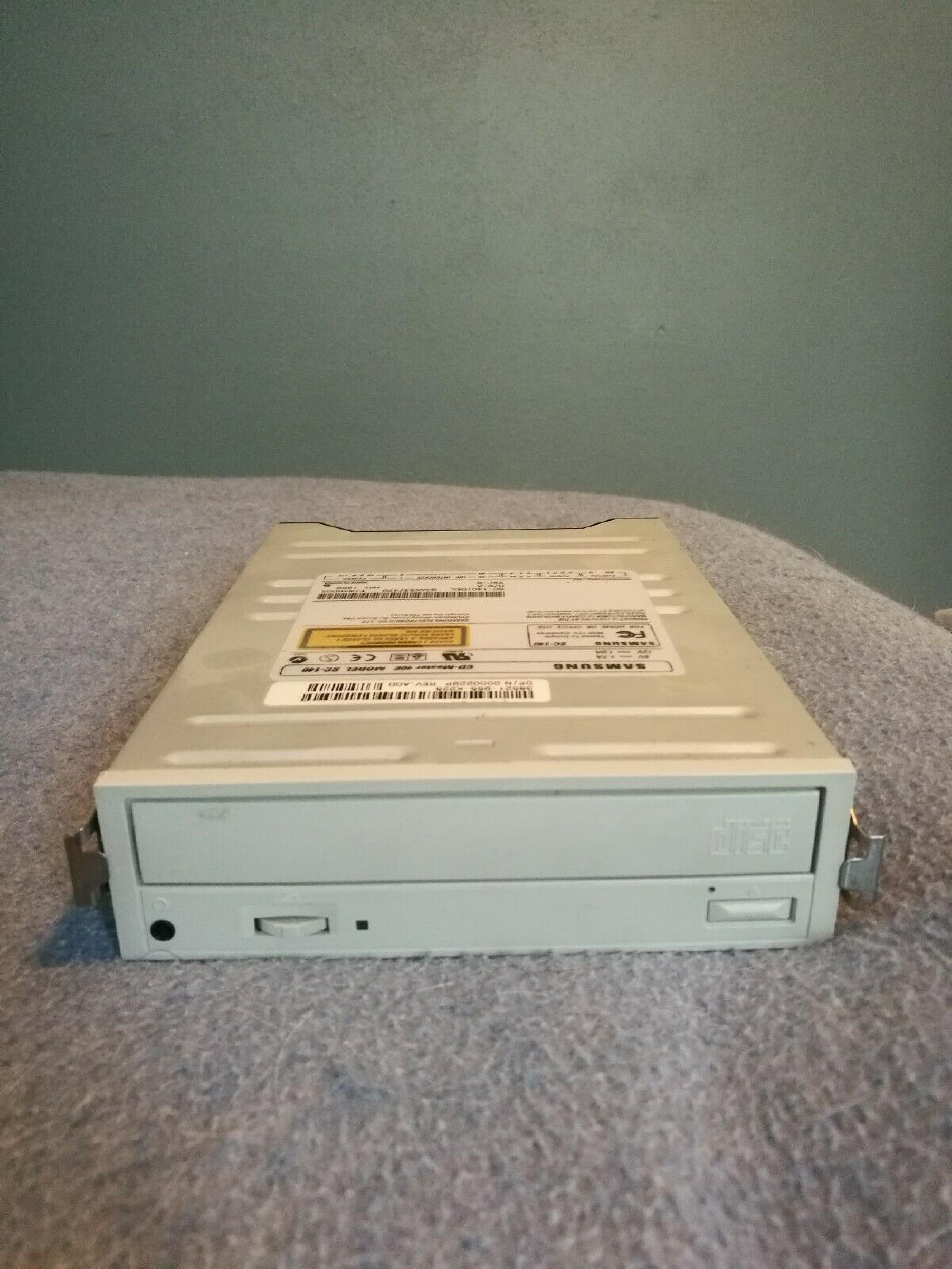 SAMSUNG SC-140/DEL CD MASTER 40E CD-ROM DRIVE