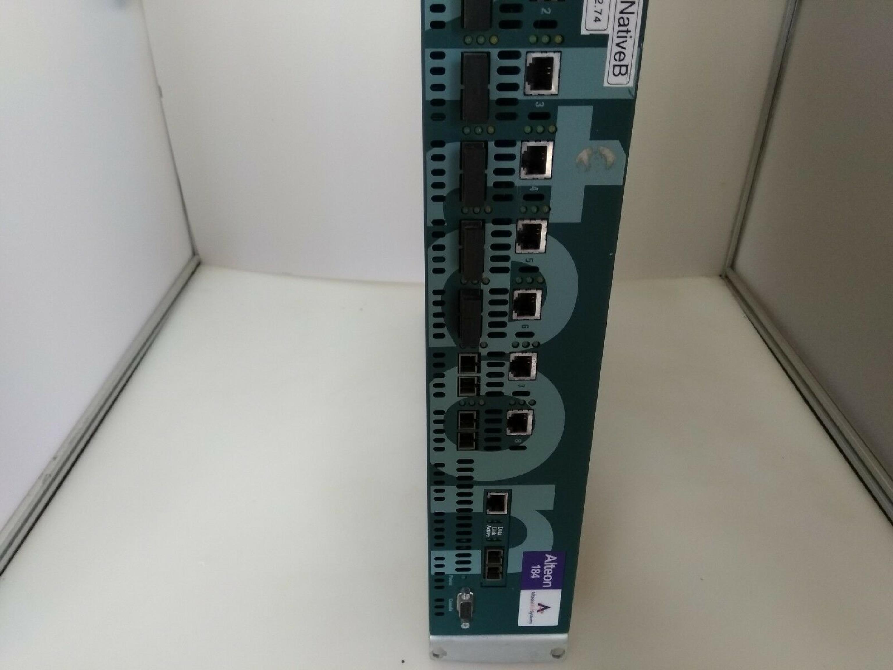 ALTEON ACESWITCH 184 ACESWITCH 184 8 FIBER PORTS AND 8 TWISTED PAIR