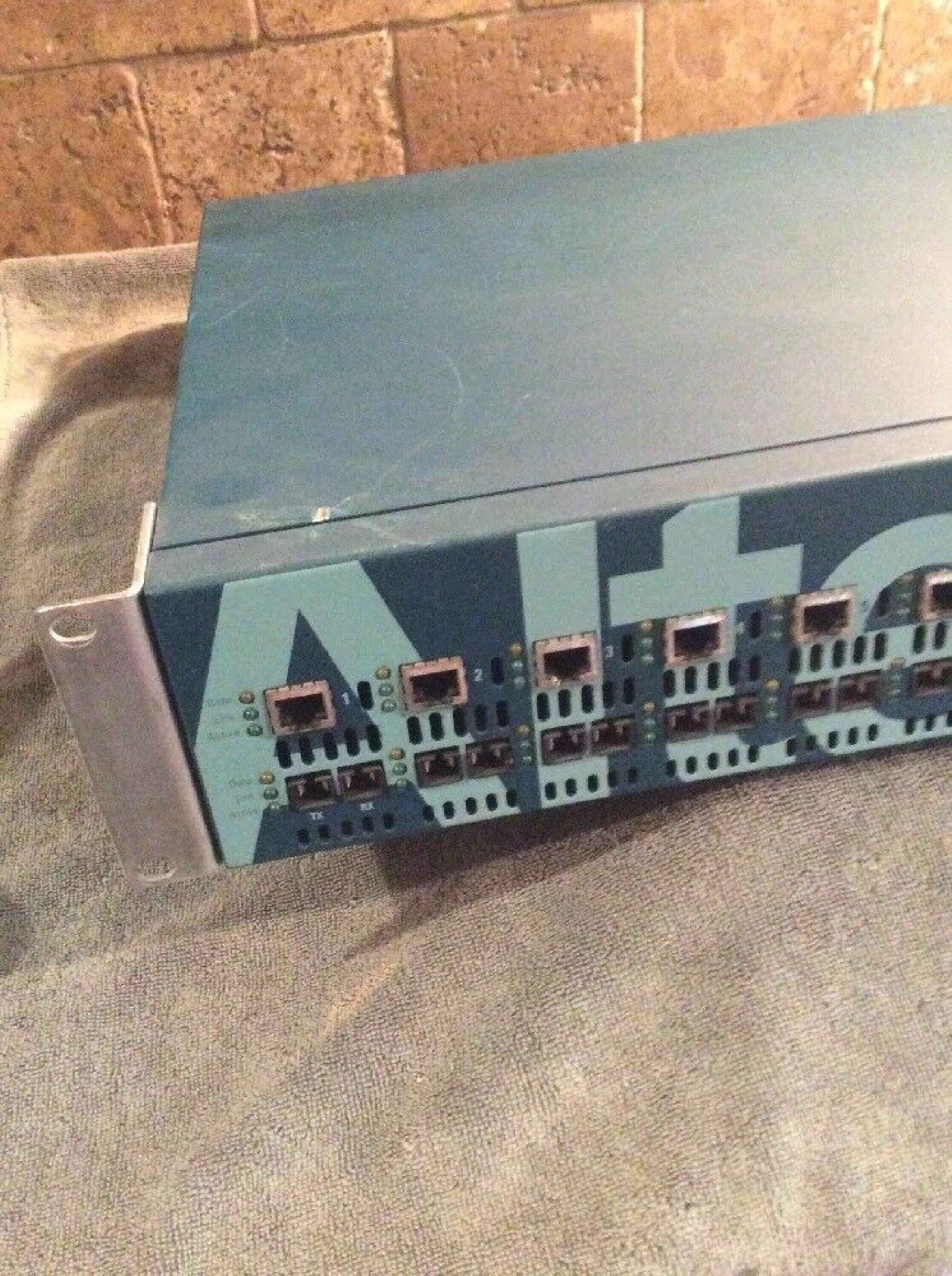 ALTEON 184 ACESWITCH 184 8 FIBER PORTS AND 8 TWISTED PAIR