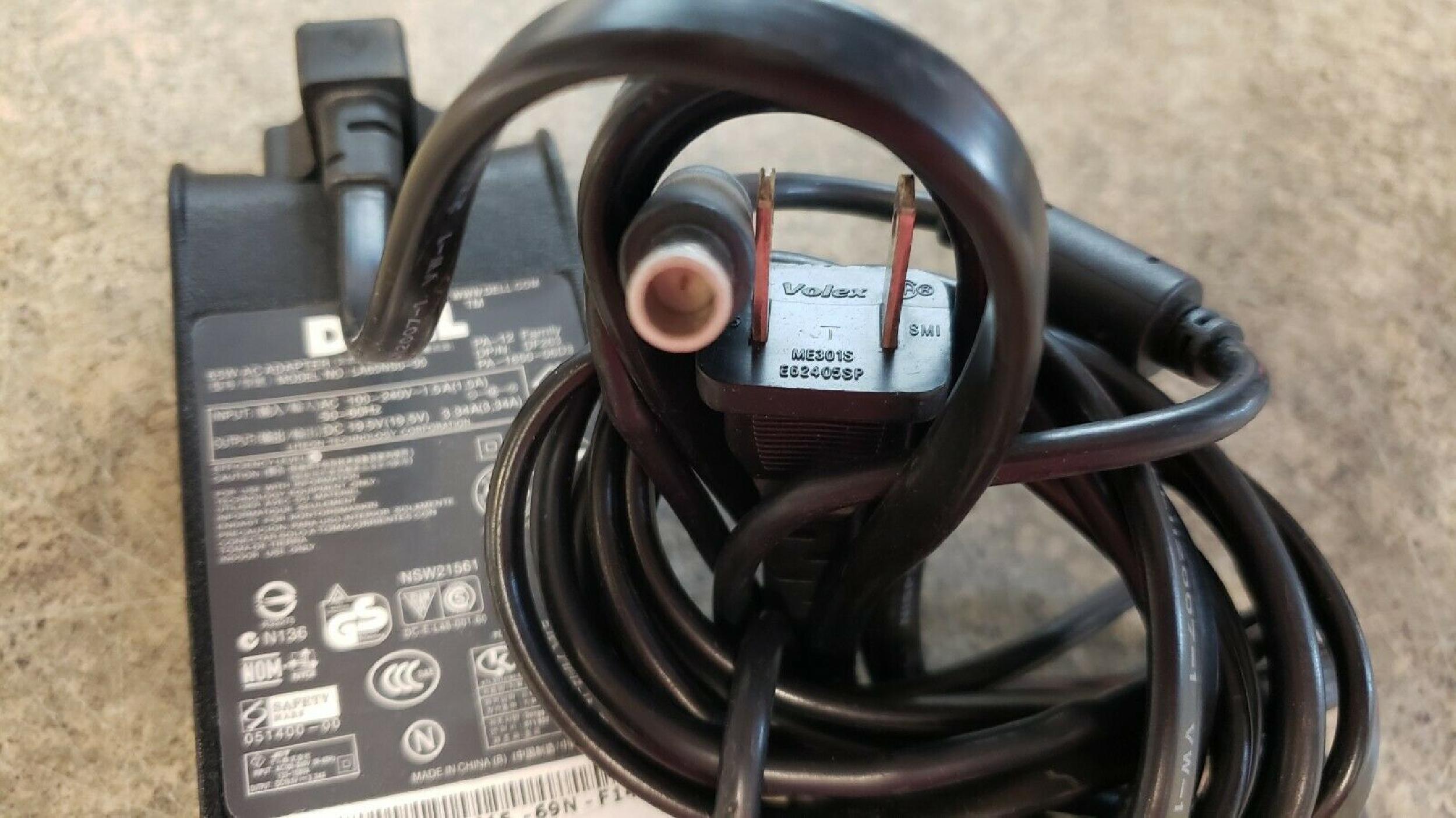 DELL 0HN662 AC ADAPTER 19.5VDC 3.34A WITH OD: 7.35MM ID: 5.15MM DESKTOP STYLE INSIDE POLE POSITIVE PA-12 FAMILY