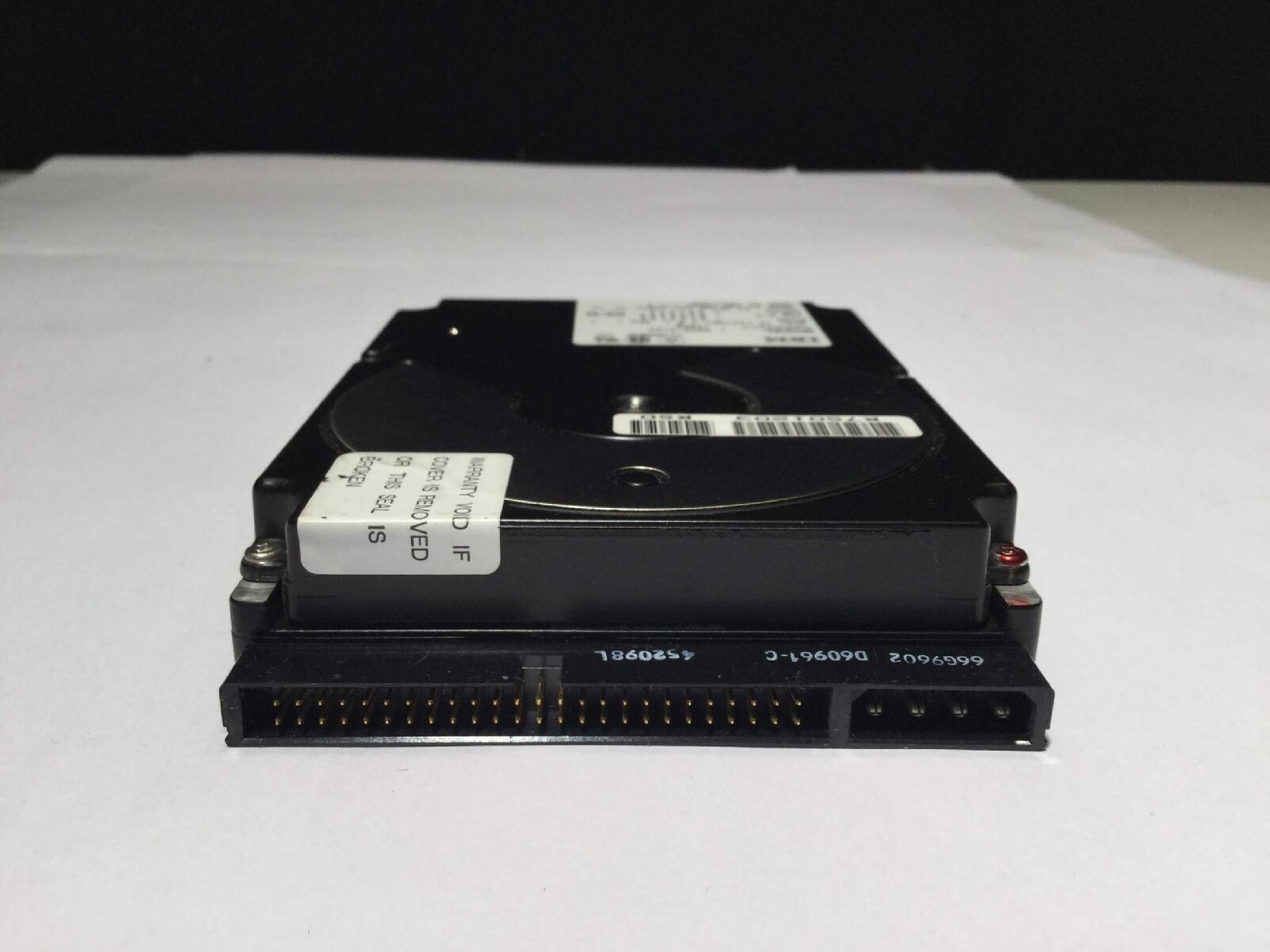 IBM DSAS-3720 720MB 3.5IN 3H SCSI 50PIN 4500 RPM