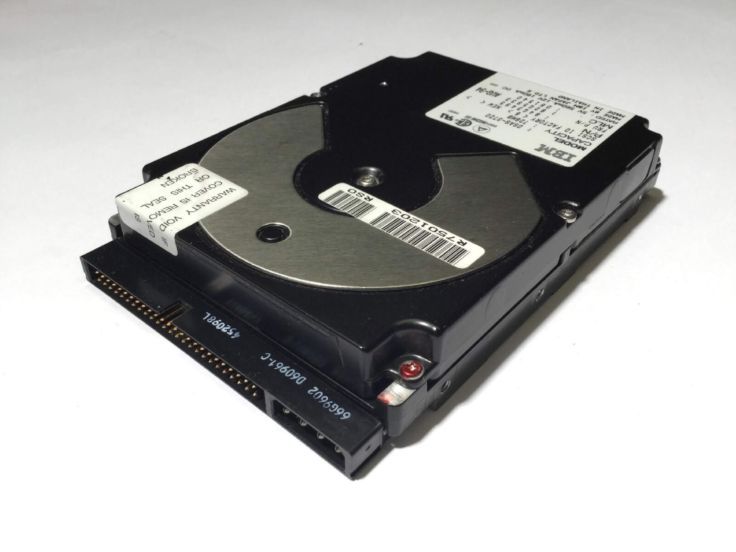 IBM DSAS-3720 720MB 3.5IN 3H SCSI 50PIN 4500 RPM