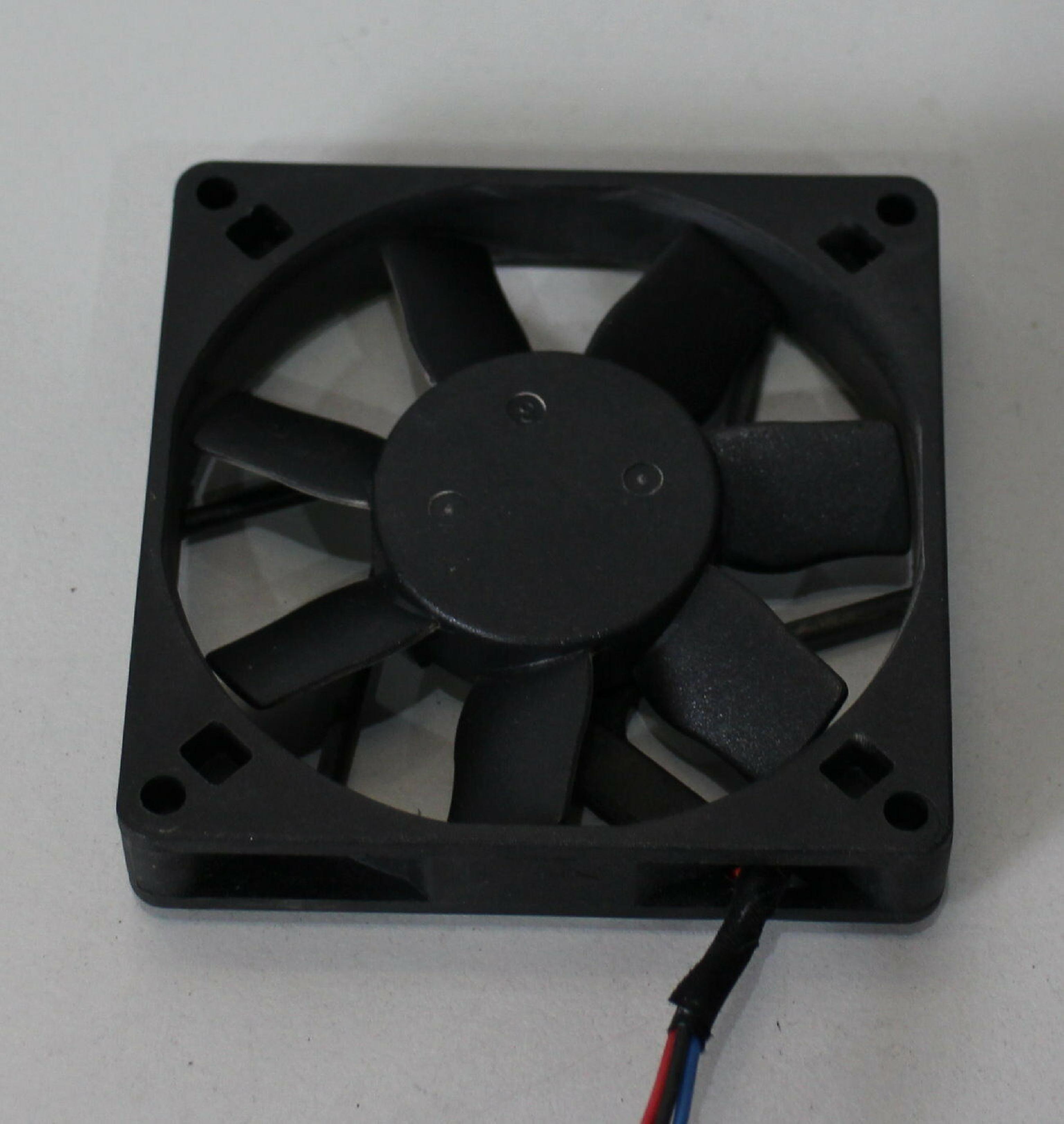 ADDA CORP. AD0812HB-D76 FAN 12V 0.18A THREE WIRE