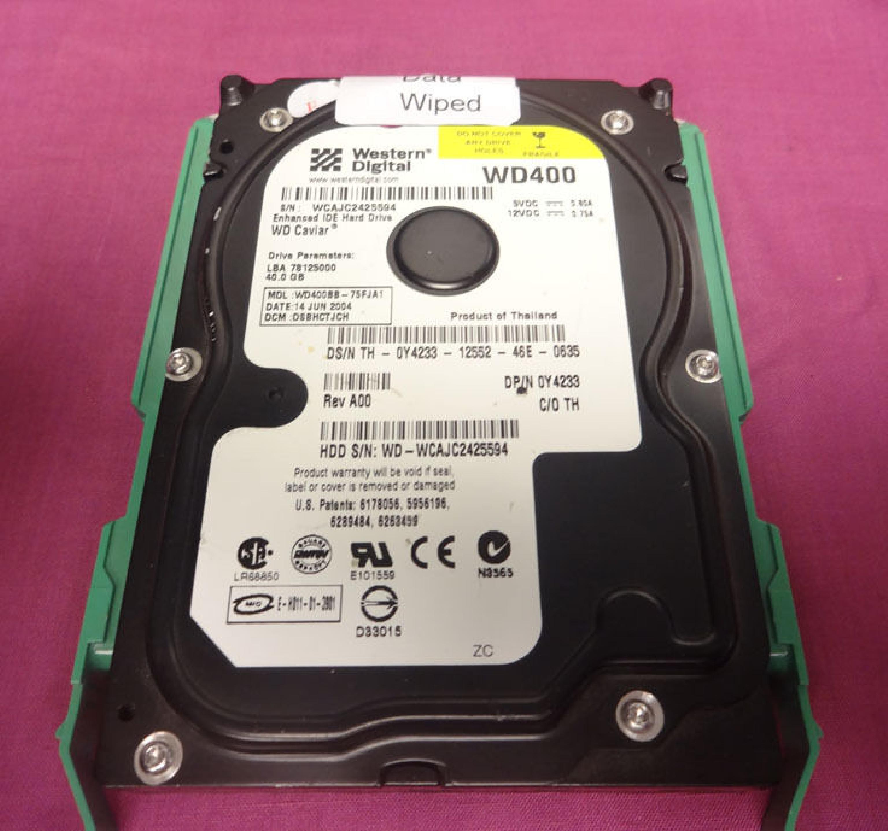 WESTERN DIGITAL / DELL / WD 0Y4233 40GB IDE HD LBA 78125000 DATE 12 APR 2004 DCM HSCHCVJCH HSBHCTJCH REV A00 08 JUL DSCACTJCA CAVIAR 07 HSCHCTJCH HSBACTJCH 17 OCT HSBACTJCA 3.5INCH HARD DRIVE 40.0 GB