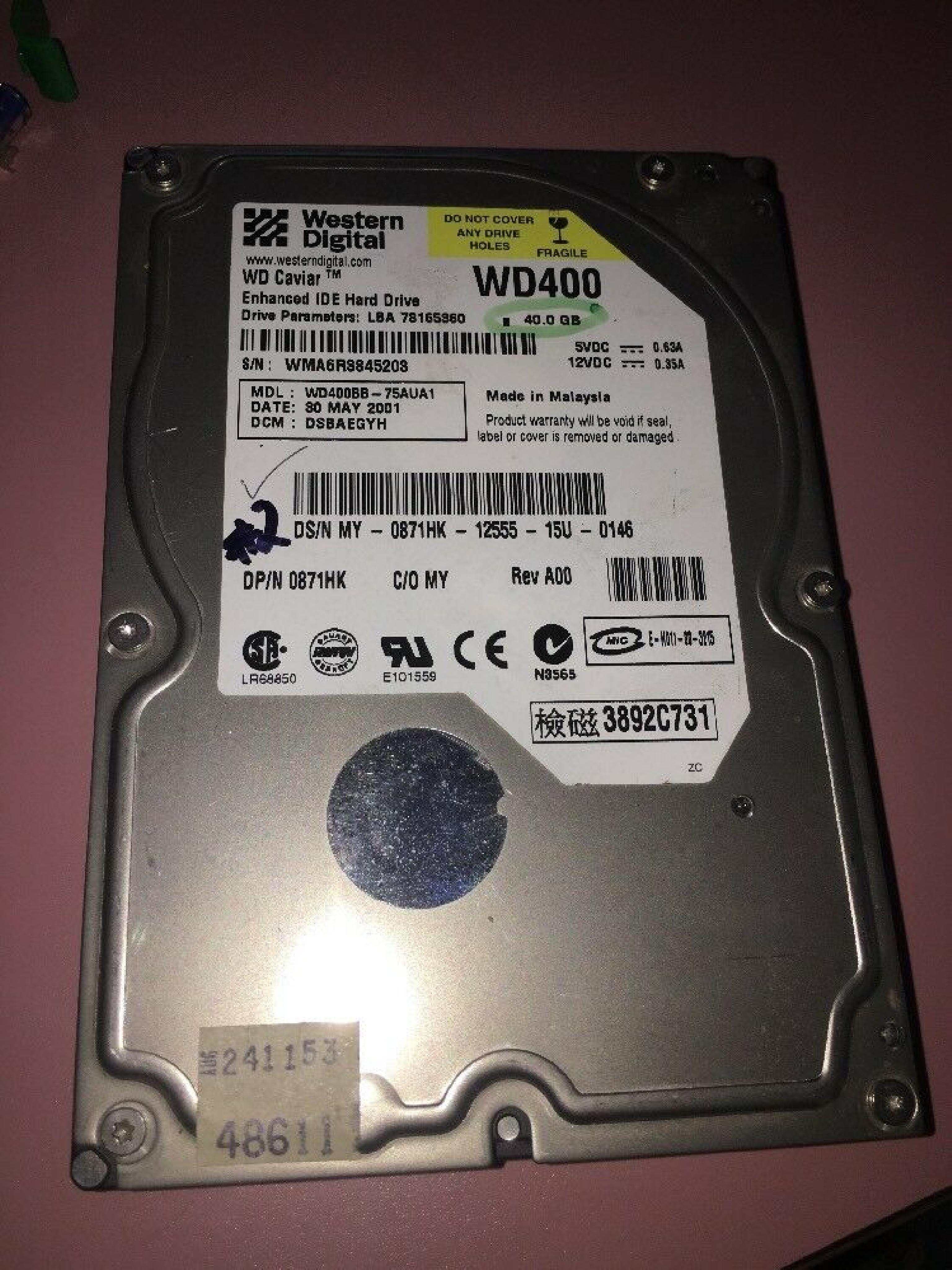 WESTERN DIGITAL / WD 871HK 40GB IDE HD LBA 78165360 DATE 11 MAY 2001 DCM DRBAEGHB APR DRBHEGHH