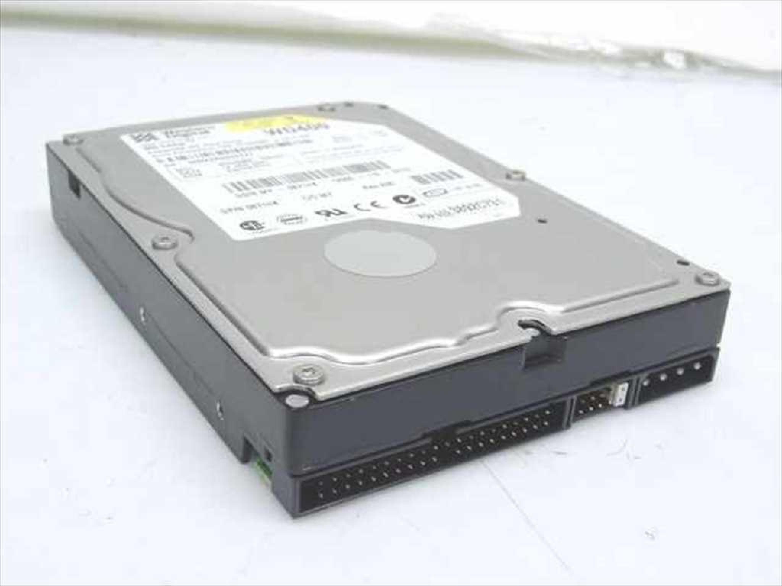 WESTERN DIGITAL / WD 871HK 40GB IDE HD LBA 78165360 DATE 11 MAY 2001 DCM DRBAEGHB APR DRBHEGHH