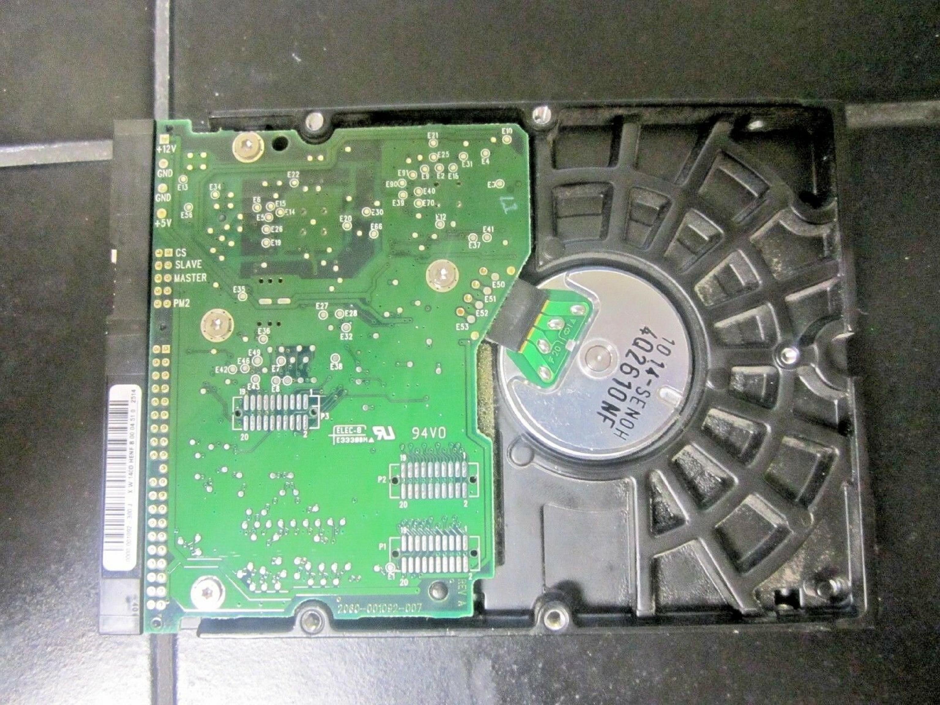 WESTERN DIGITAL / WD WD400BB-75CAA0 40GB IDE HD LBA 78165360 DATE 03 MAR 2002 DCM DSEANA2CH 04 DSFANA2CA REV A00 CAVIAR DRIVE 78125000 HSEHNA2CH 20GB 15 FEB