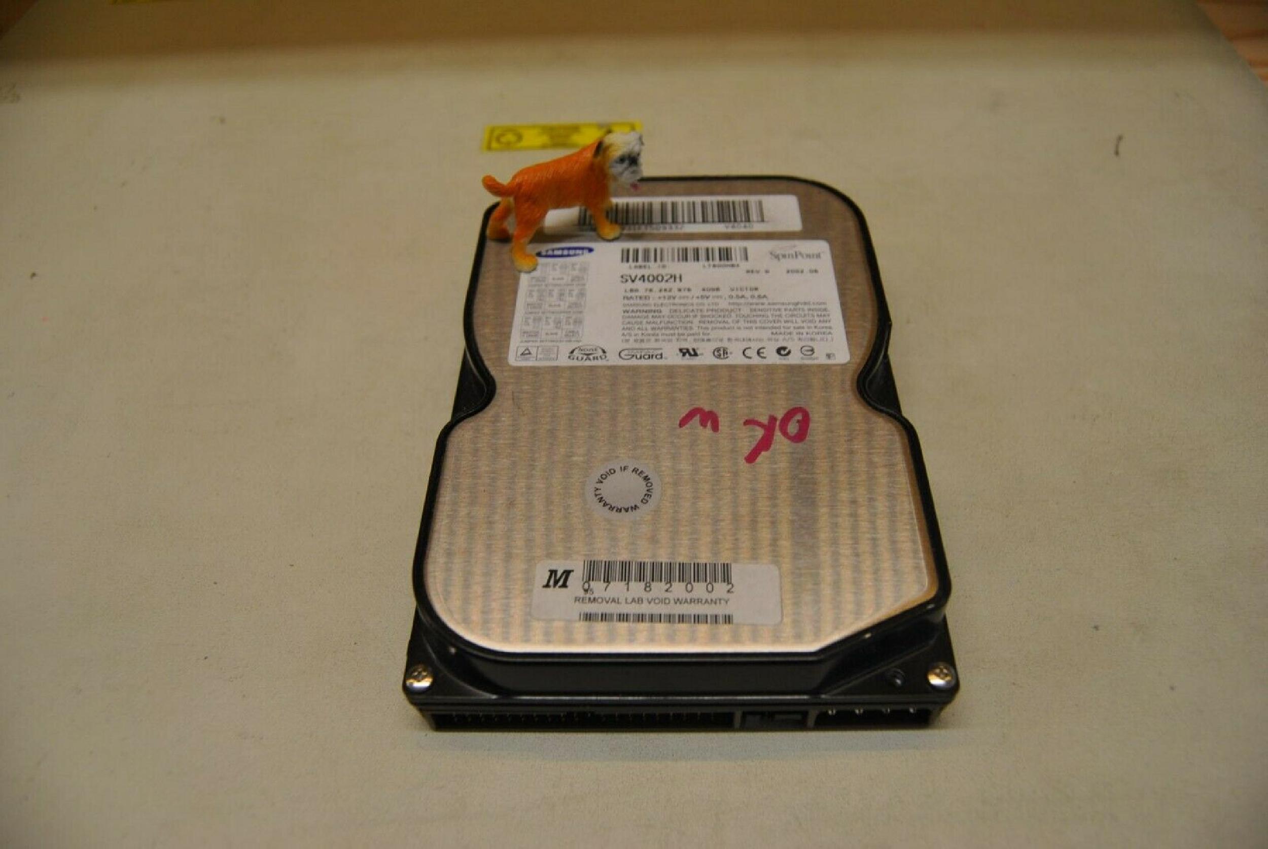 SAMSUNG SV4002H 40GB IDE HD REV A F/W 100-06 DATE 2001.10