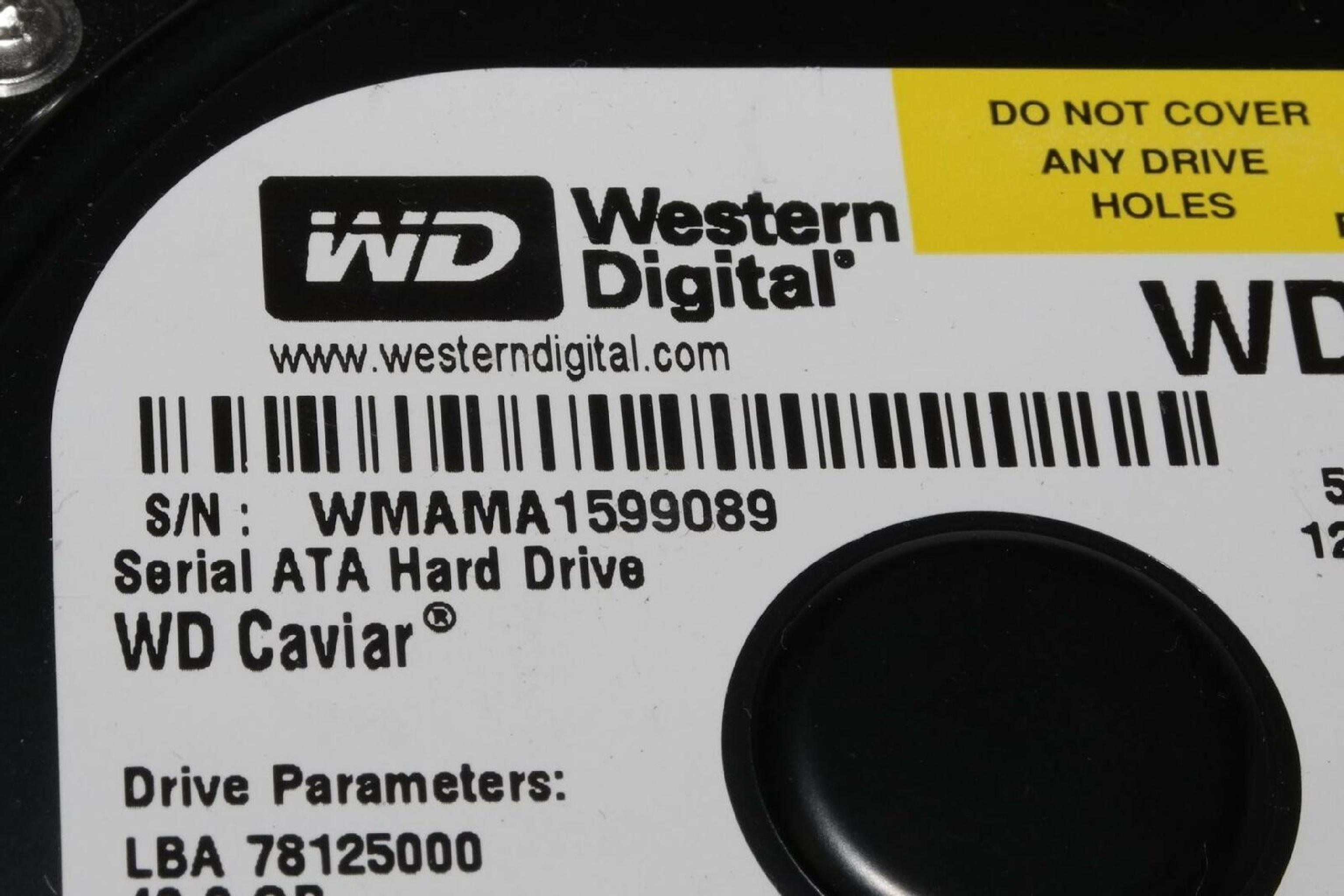 WESTERN DIGITAL / WD WD400BD 40GB SATA HD DATE 24 JUL 2006 DCM HSCACTJCA REV A00 CAVIAR 29 NOV HSBANTJCH 05 SEP 27 MAR 2007 ESBHYTJEH 13 ESBHCTJCH 28 HSBHNTJCH ESBACTJCA ESCACTJCH