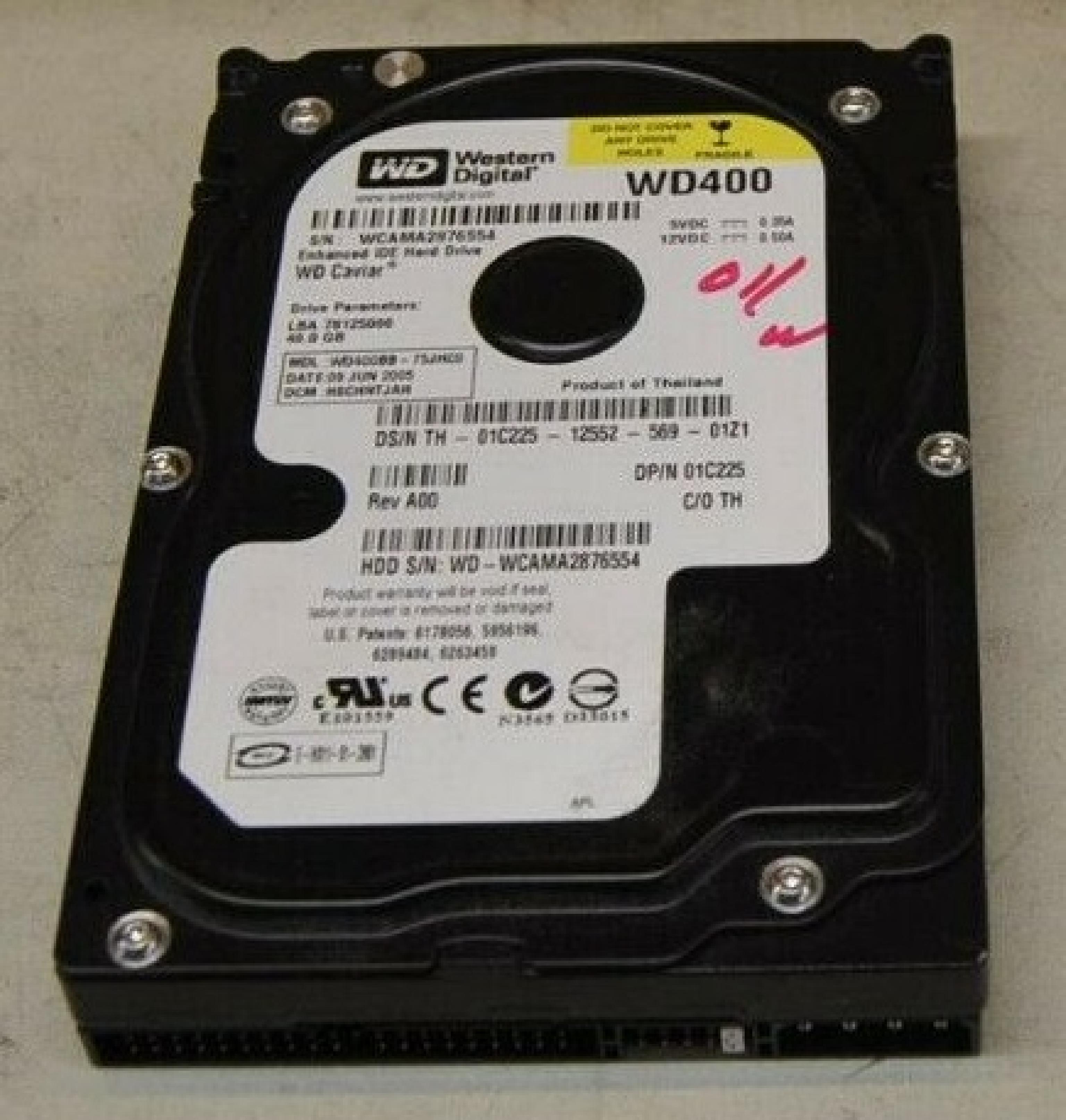 WESTERN DIGITAL / WD WD400BD 40GB SATA HD DATE 24 JUL 2006 DCM HSCACTJCA REV A00 CAVIAR 29 NOV HSBANTJCH 05 SEP 27 MAR 2007 ESBHYTJEH 13 ESBHCTJCH 28 HSBHNTJCH ESBACTJCA ESCACTJCH