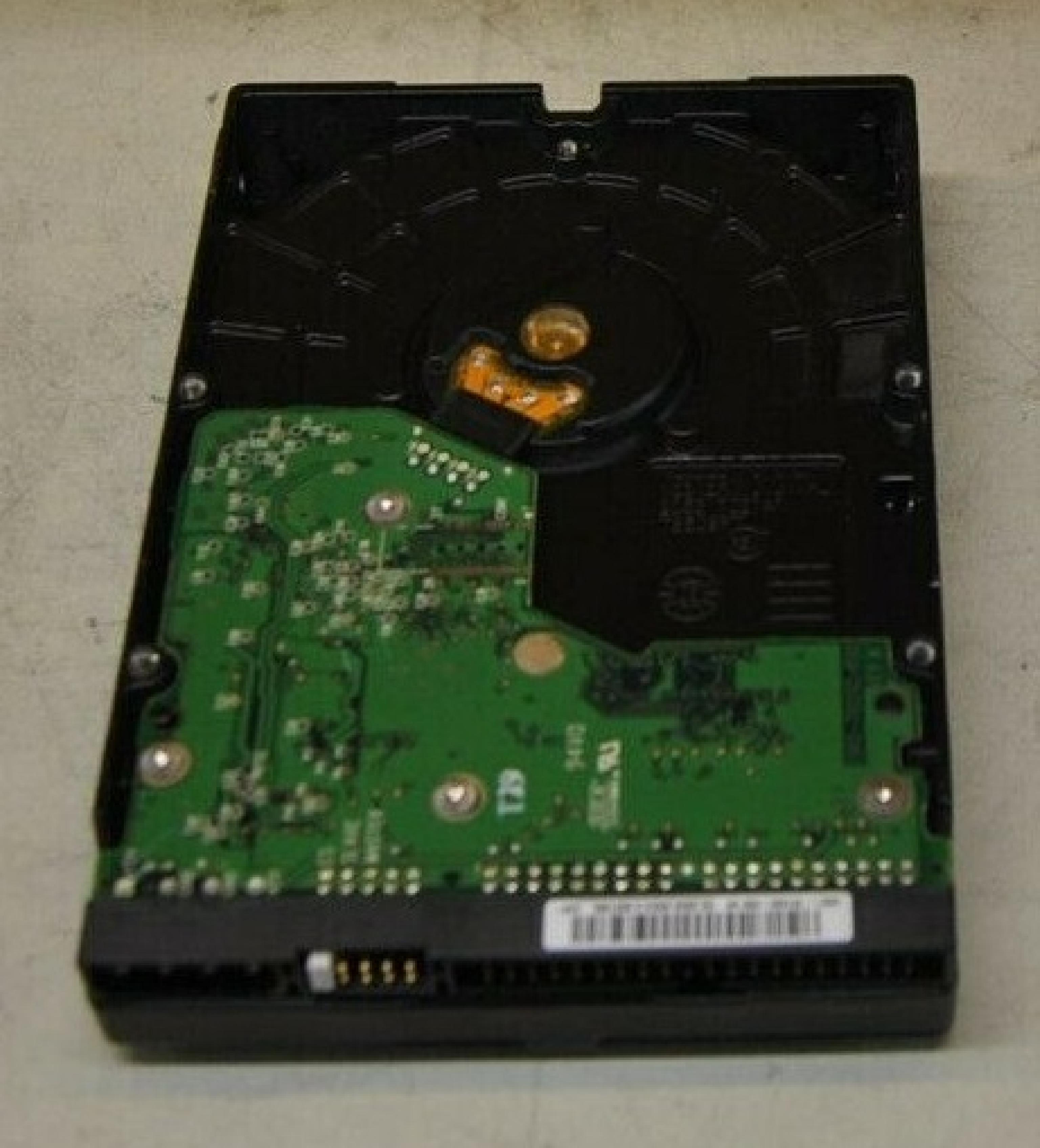 WESTERN DIGITAL / WD WD400BD 40GB SATA HD DATE 24 JUL 2006 DCM HSCACTJCA REV A00 CAVIAR 29 NOV HSBANTJCH 05 SEP 27 MAR 2007 ESBHYTJEH 13 ESBHCTJCH 28 HSBHNTJCH ESBACTJCA ESCACTJCH