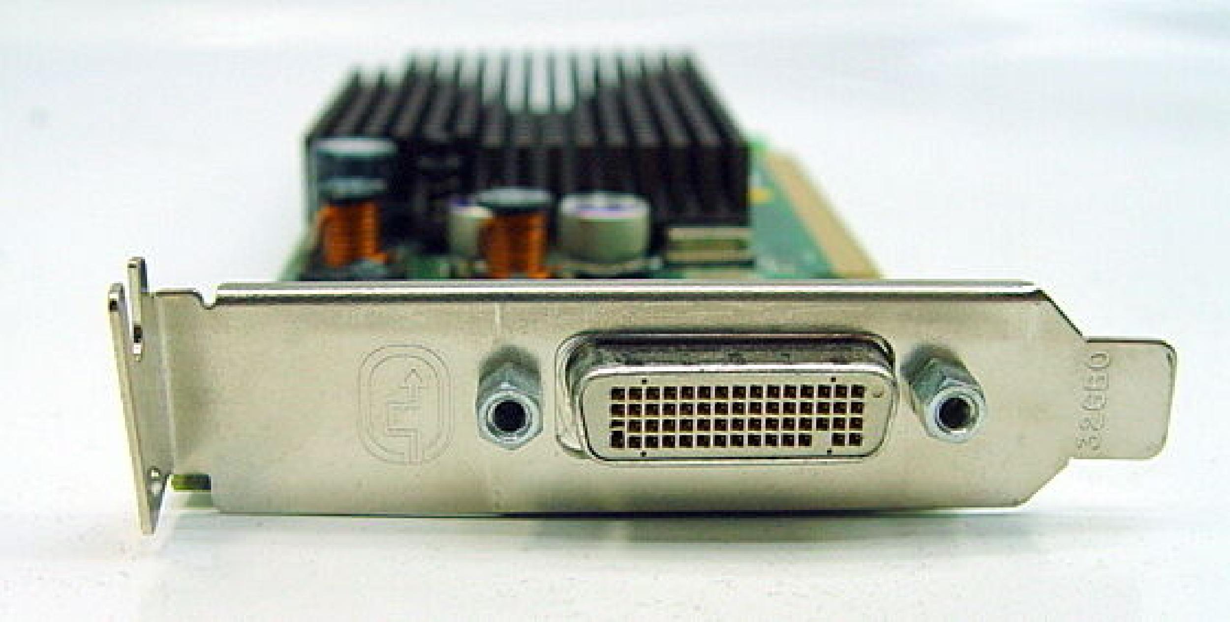 ATI 0G9184 128MB/256MB PCI-E VIDEO CARD WITH DMS-59 OUTPUT