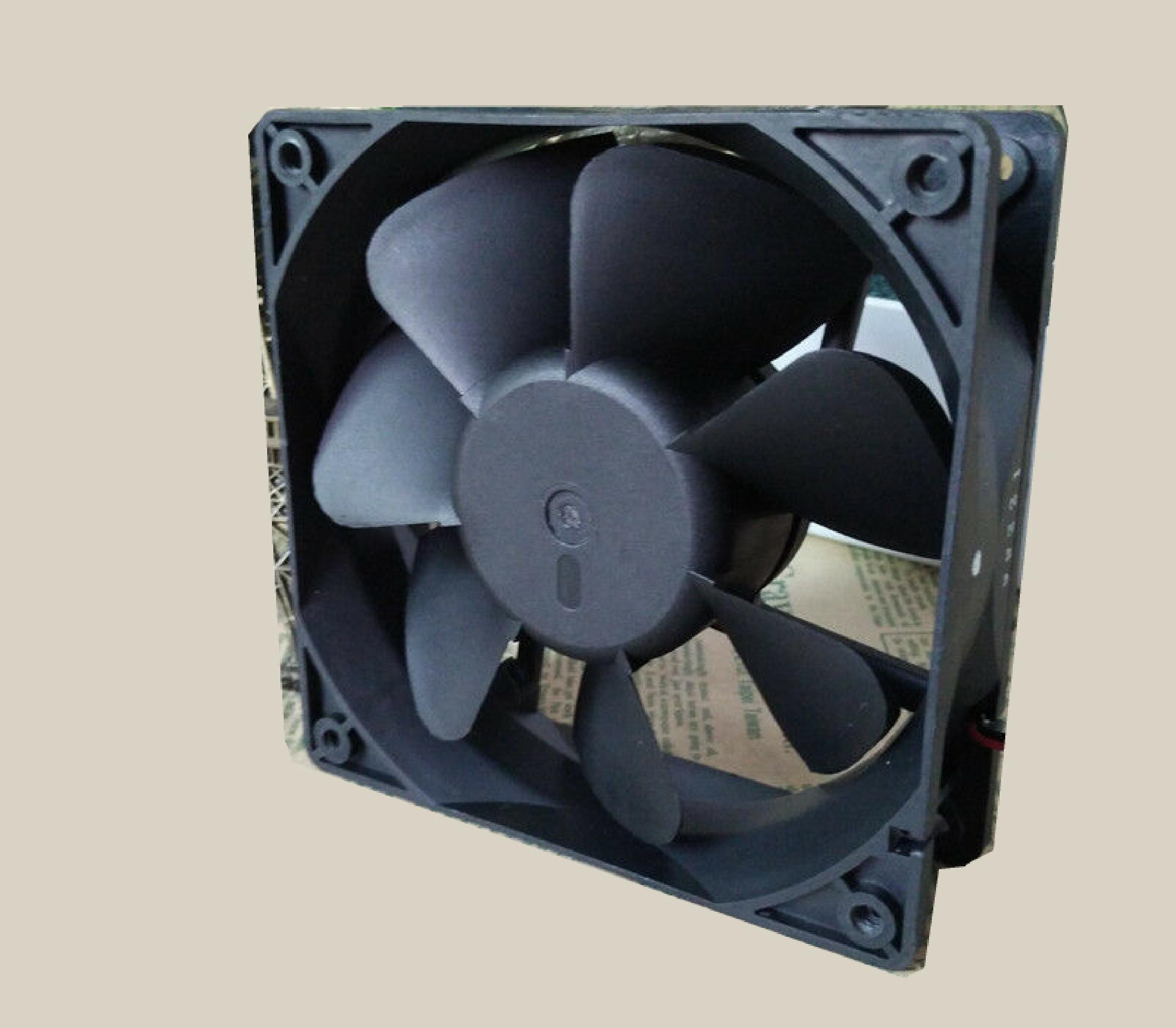 DELTA ELECTRONICS INC WFB1212HE 12VDC 0.60A BRUSHLESS FAN 120MM X 38MM 3 WIRES WITH PIN STANDARD CONNECTOR BRACKET AND 12V
