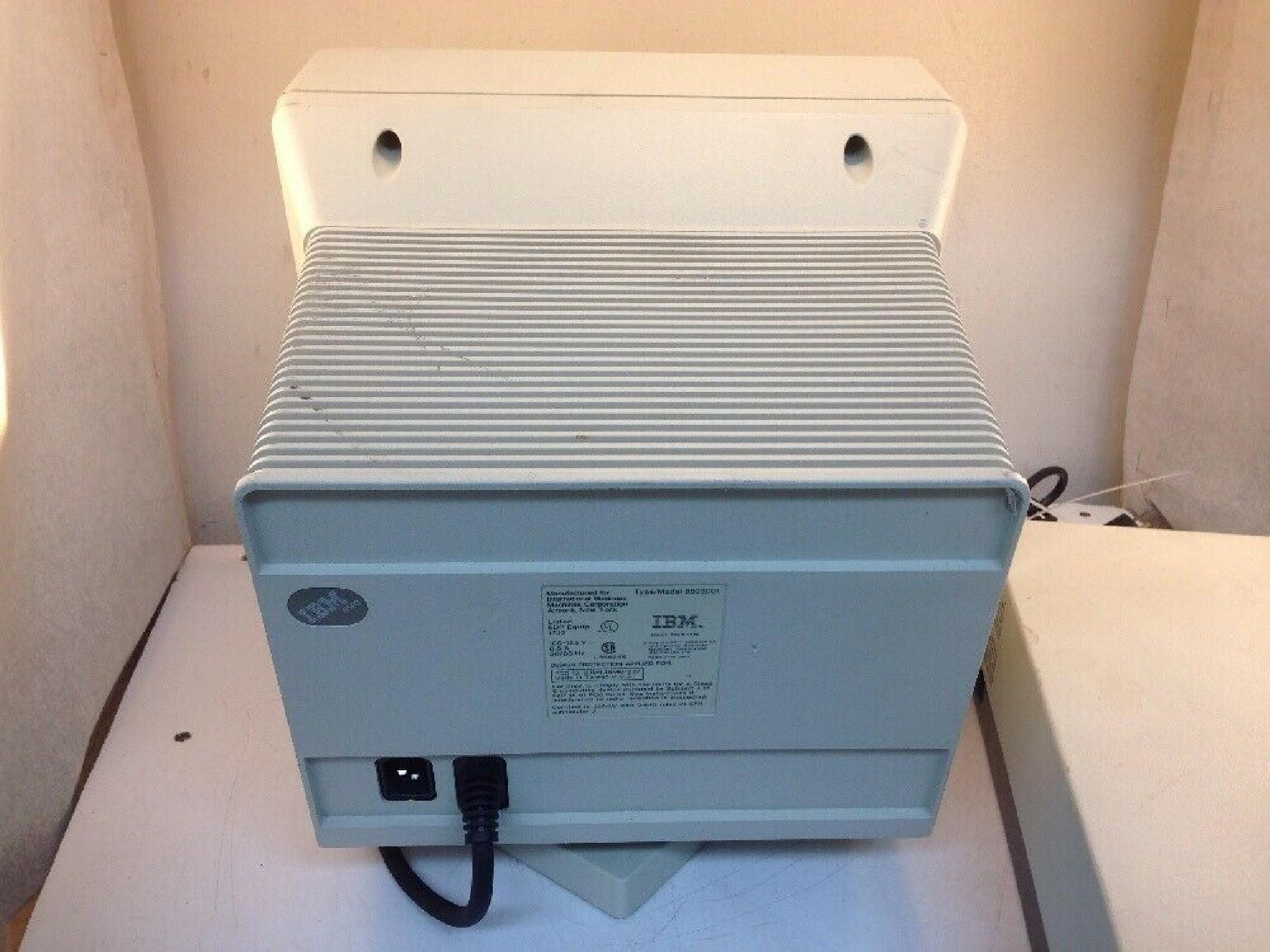 IBM 8503001 PS/2 MONOCHROME DISPLAY 12INCH