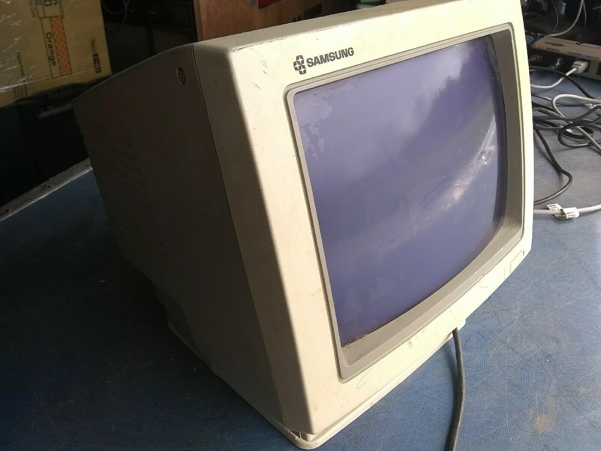 SAMSUNG MD-1252G MONO TTL, 12INCH TESTED GOOD