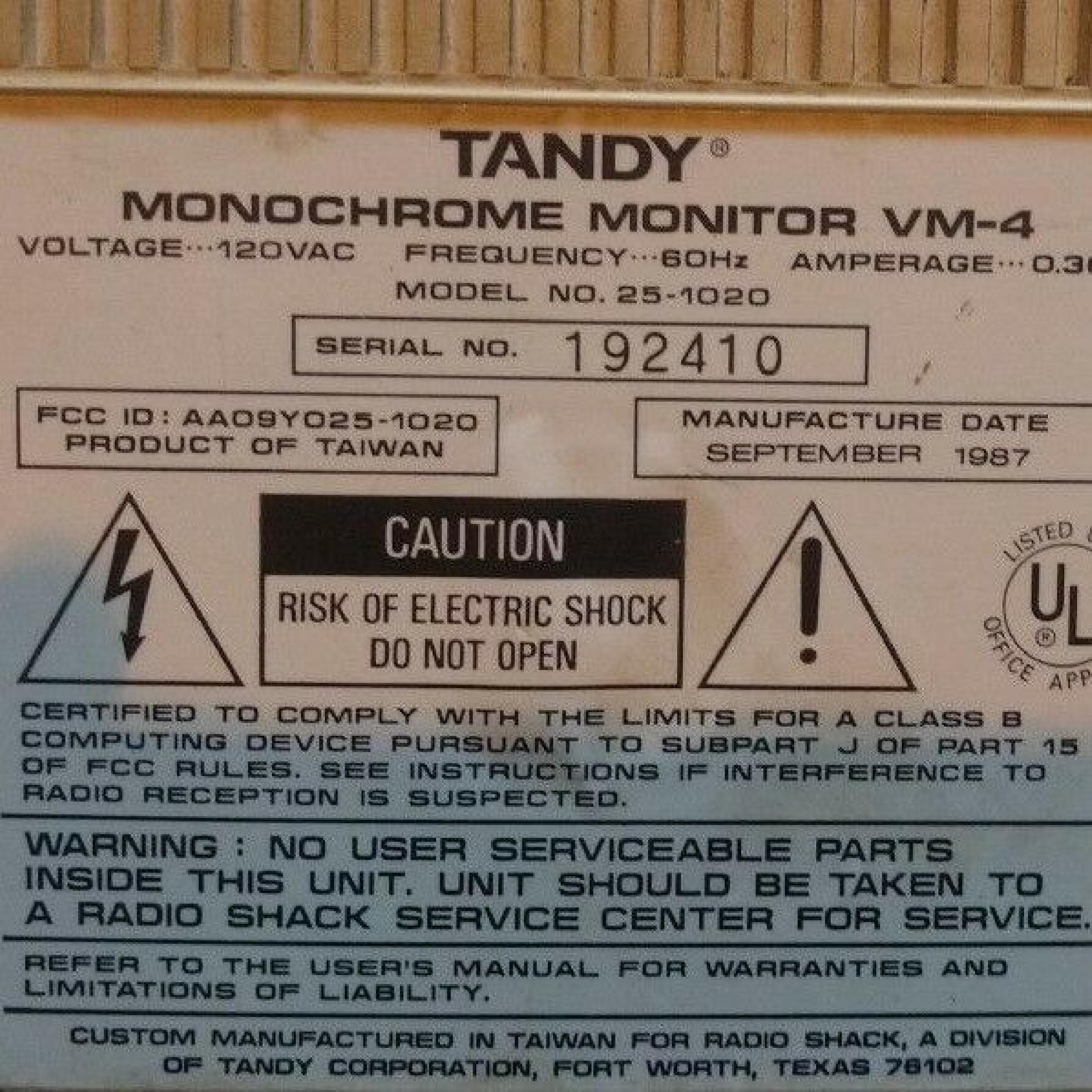 TANDY VM-4 MONO MONITOR