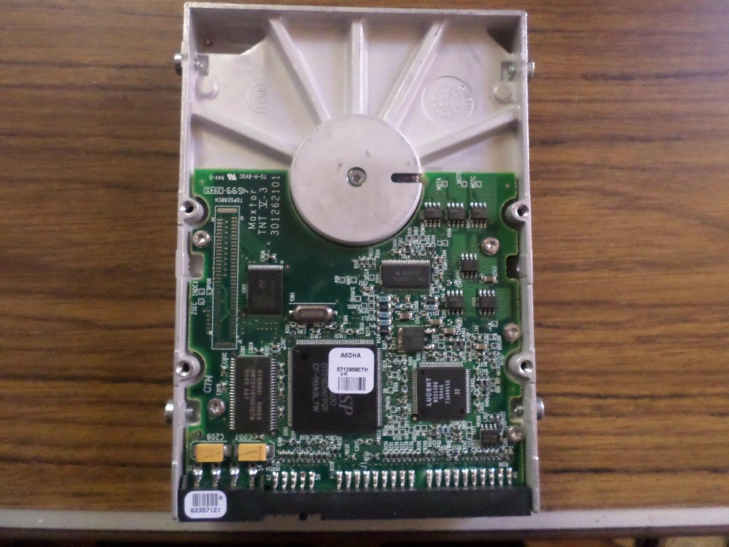 MAXTOR 91024U3 10.2GB 3.5INCH IDE HARD DRIVE